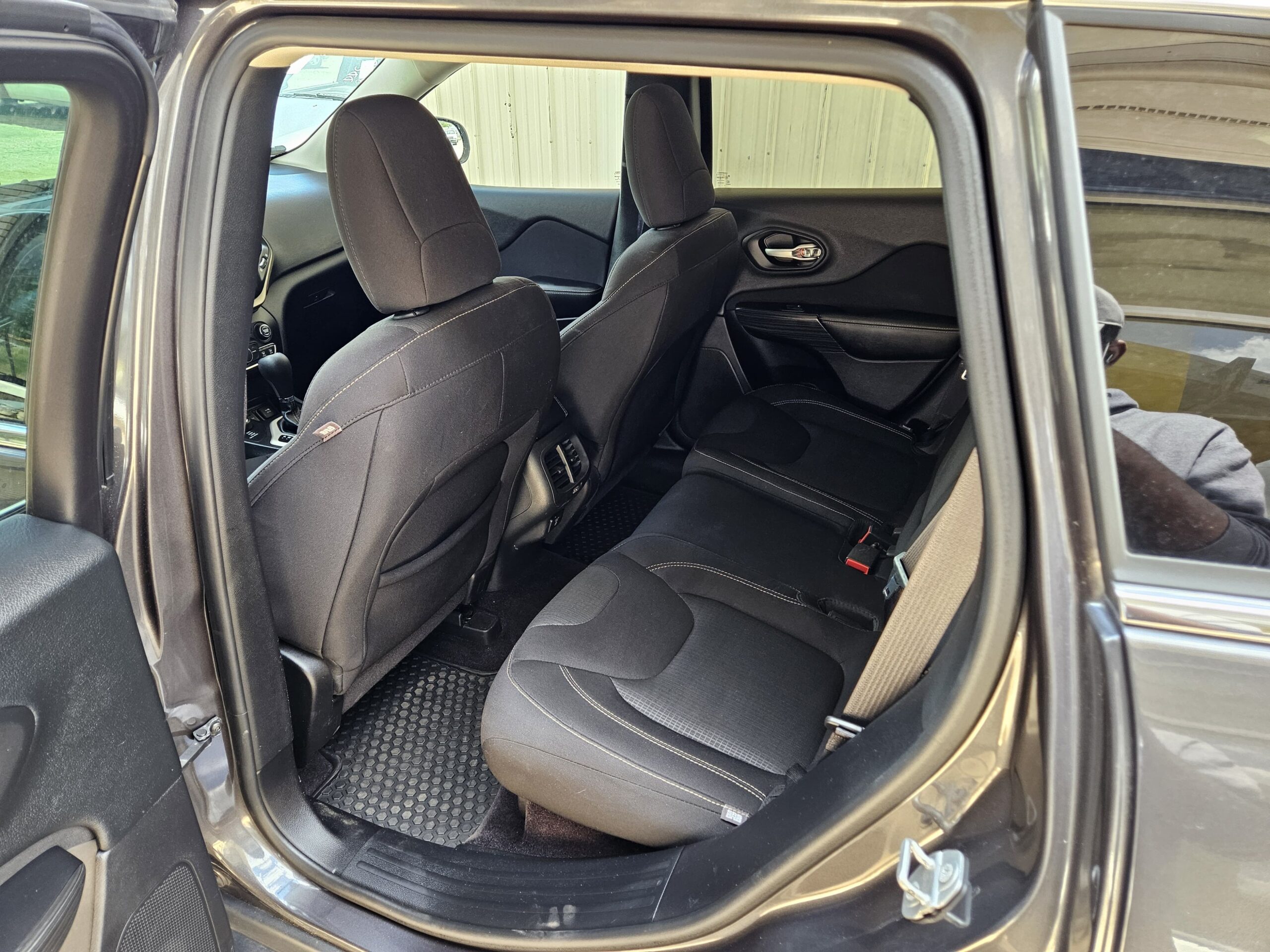 
								2016 Jeep Cherokee full									