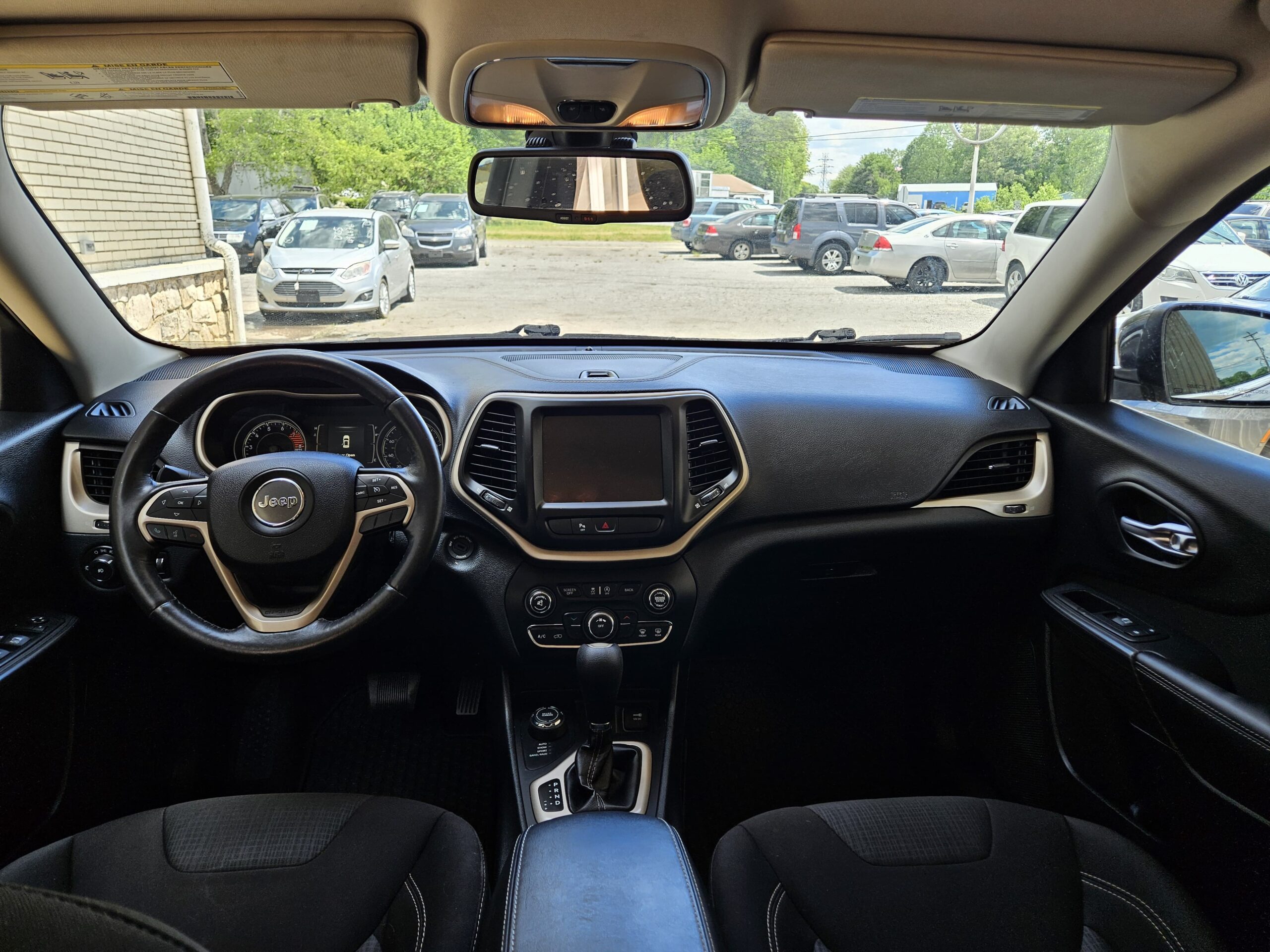 
								2016 Jeep Cherokee full									