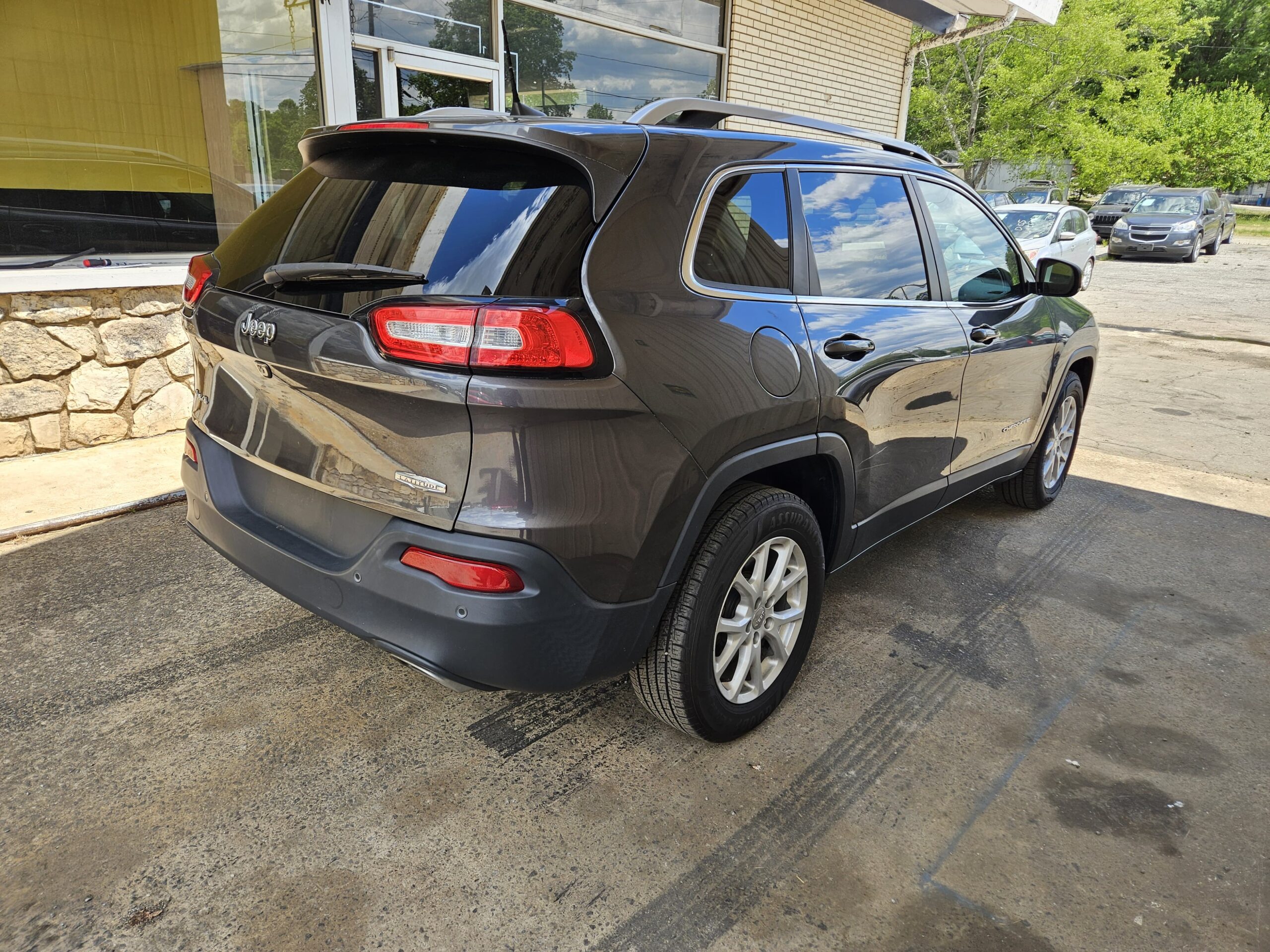 
								2016 Jeep Cherokee full									