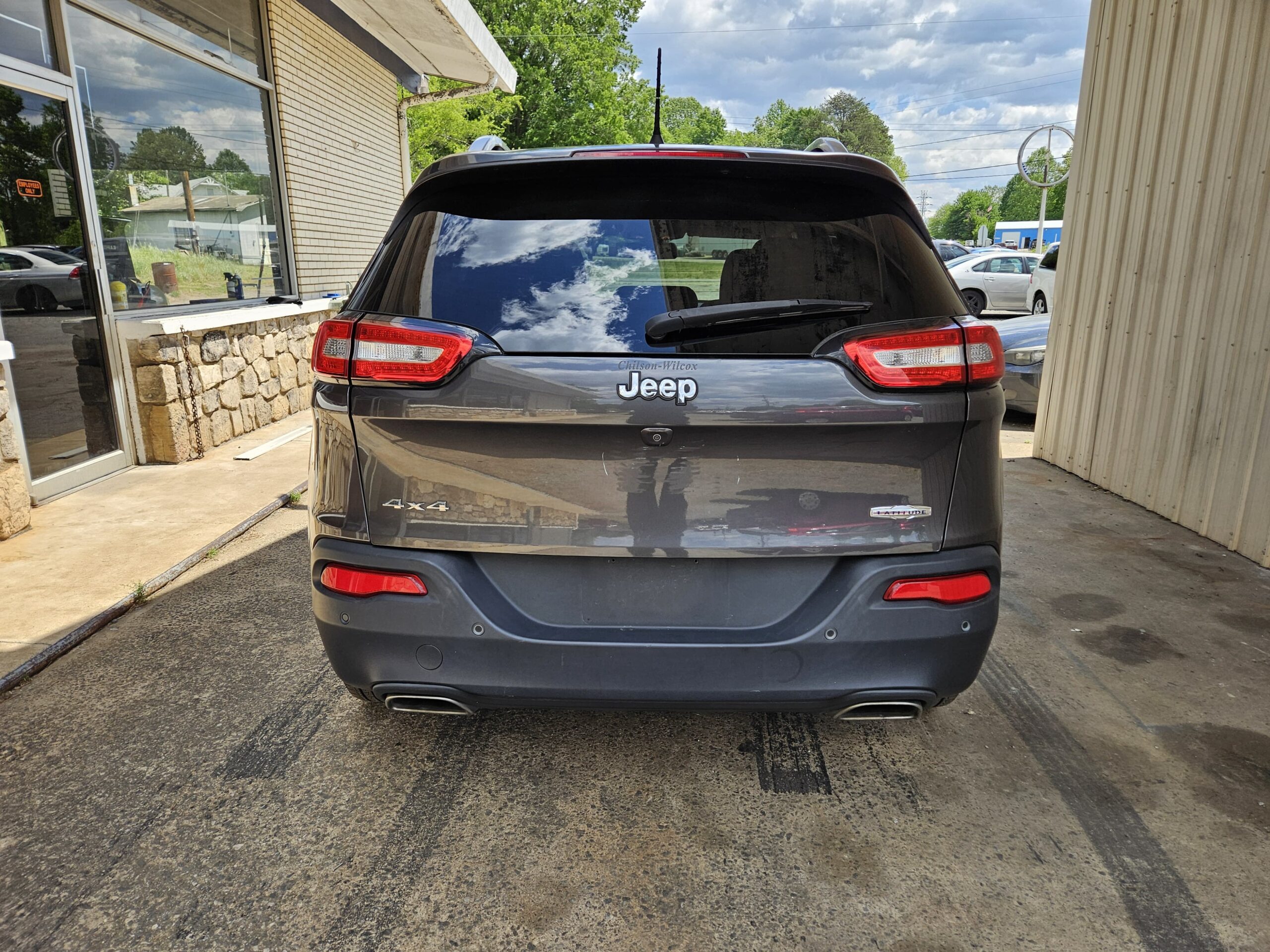 
								2016 Jeep Cherokee full									