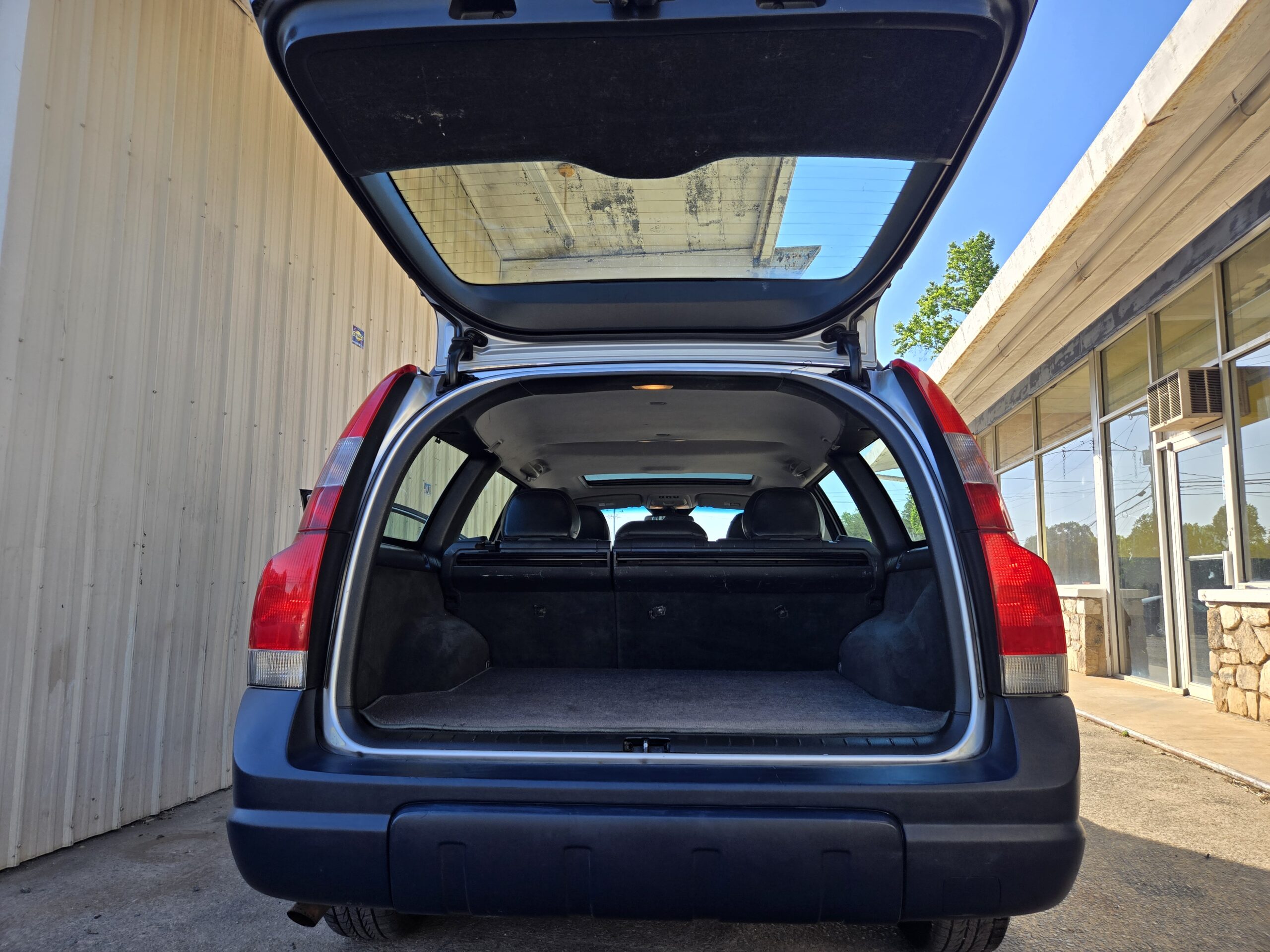 
								2004 Volvo XC70 full									