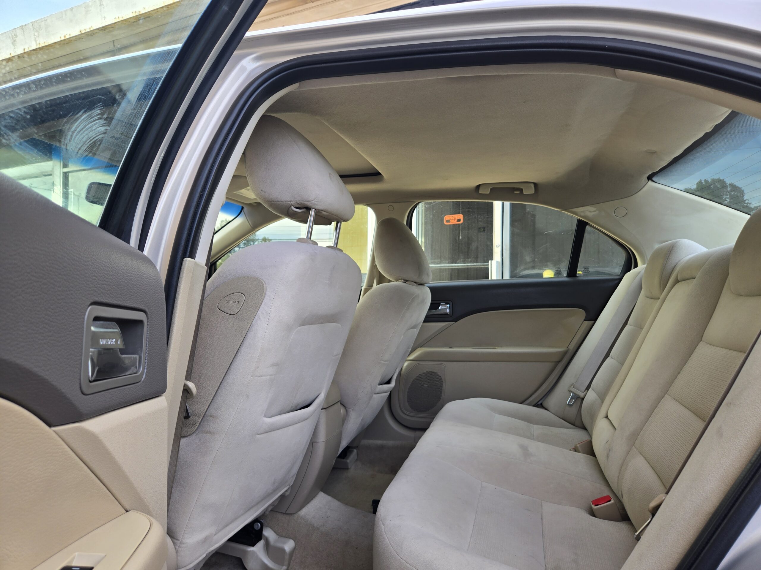 
								2009 Ford Fusion full									