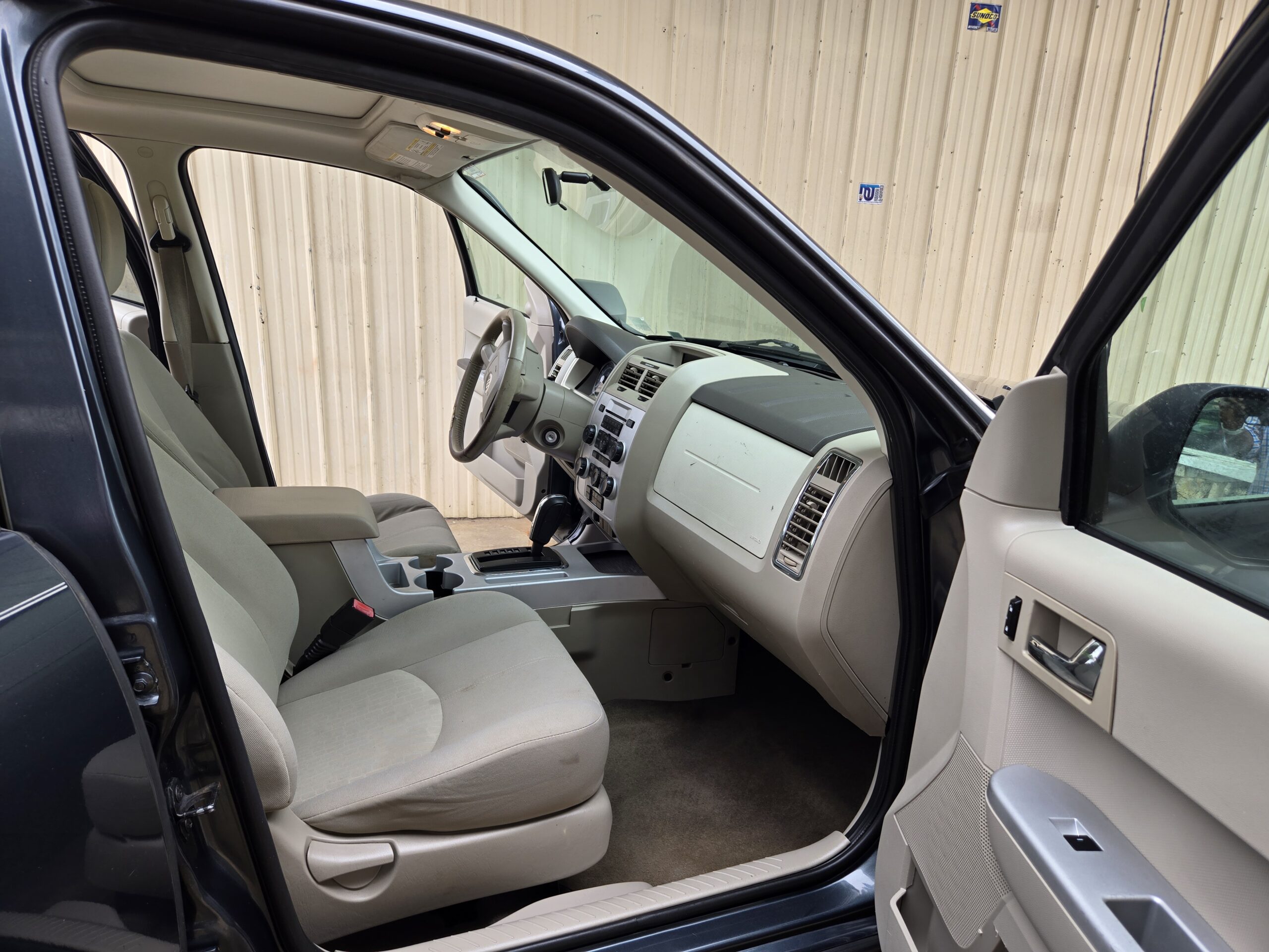 
								2008 Mercury Mariner full									
