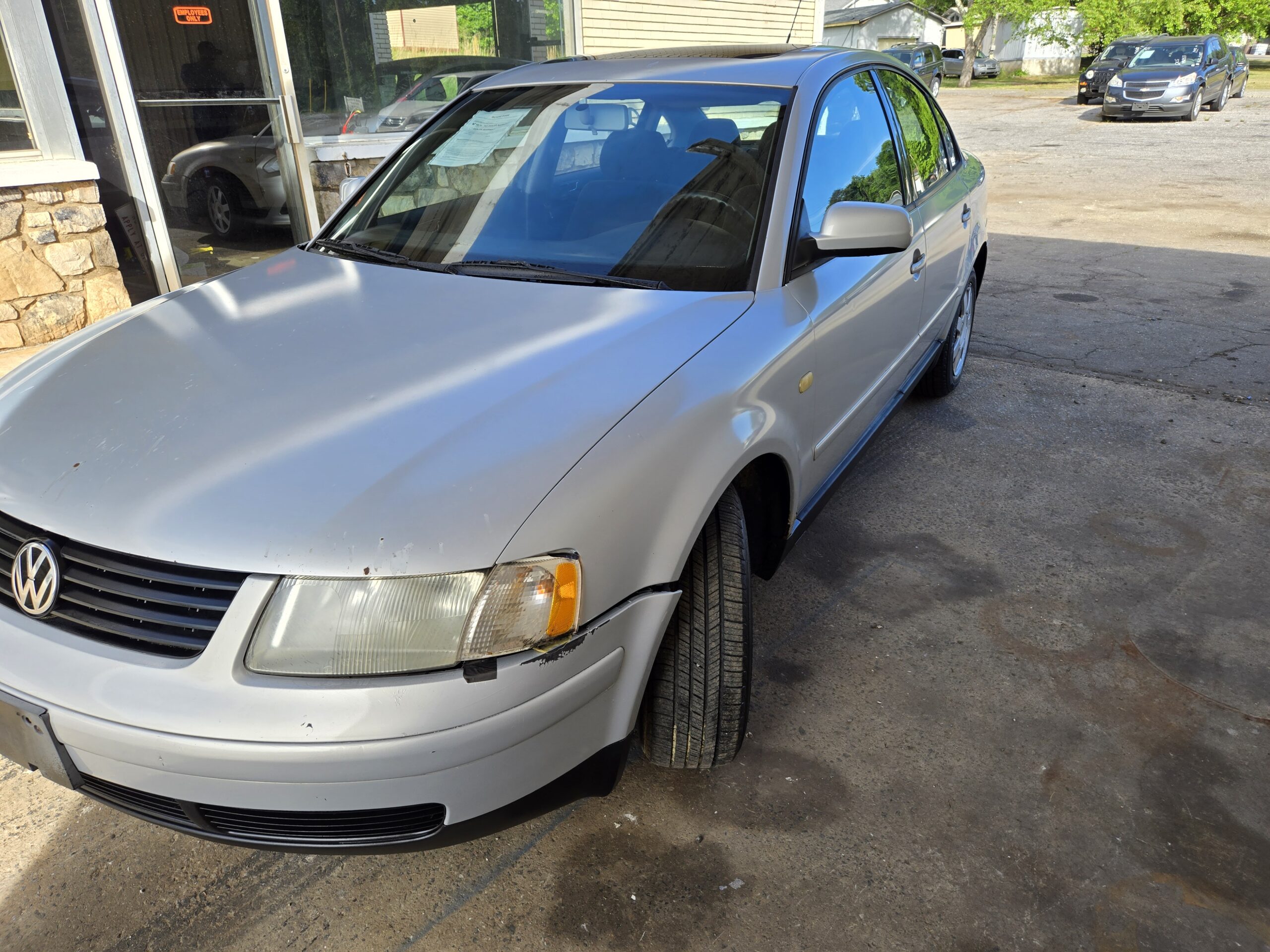 
								2000 Volkswagen Passat full									