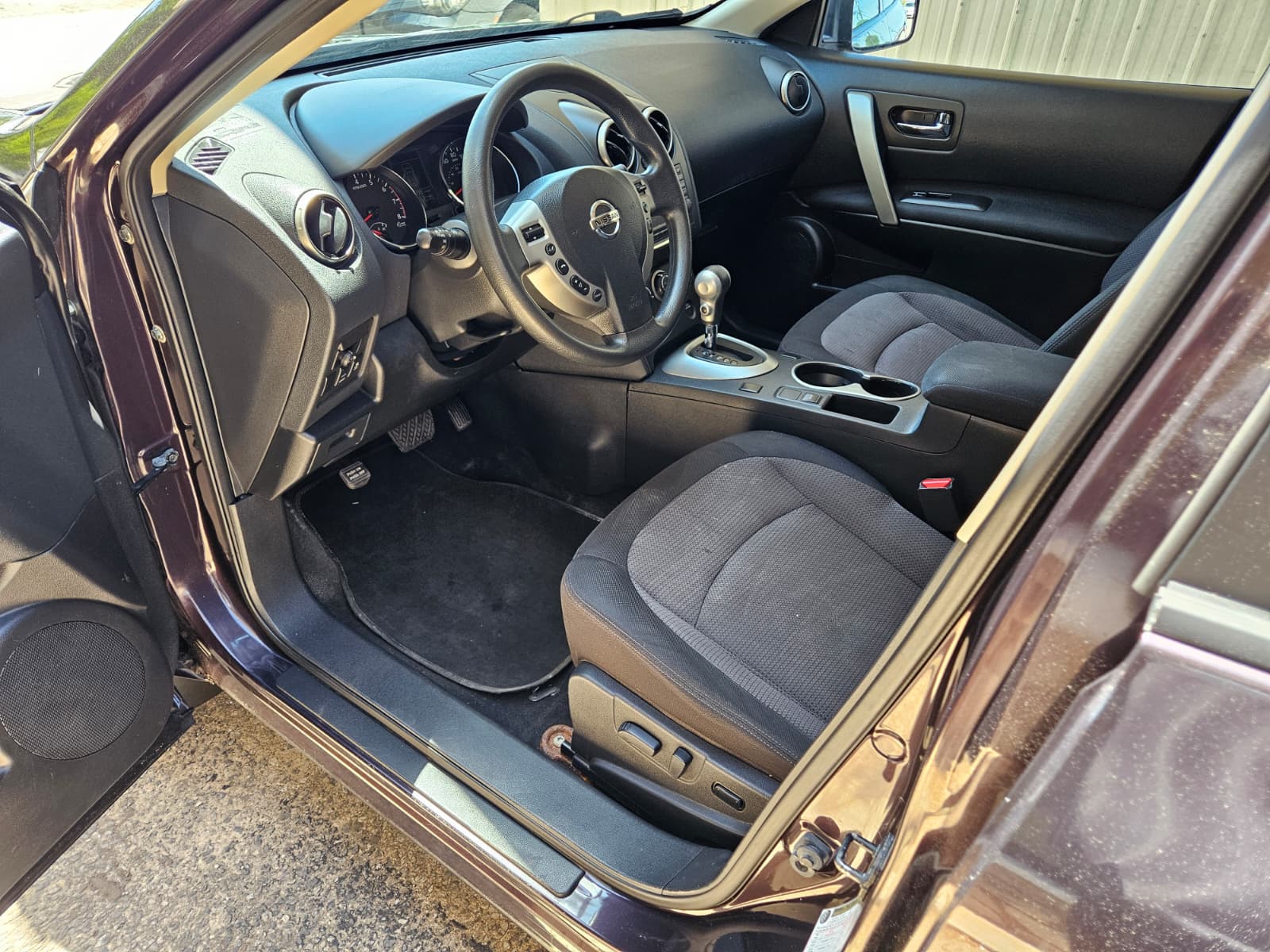 
								2013 Nissan Rogue full									