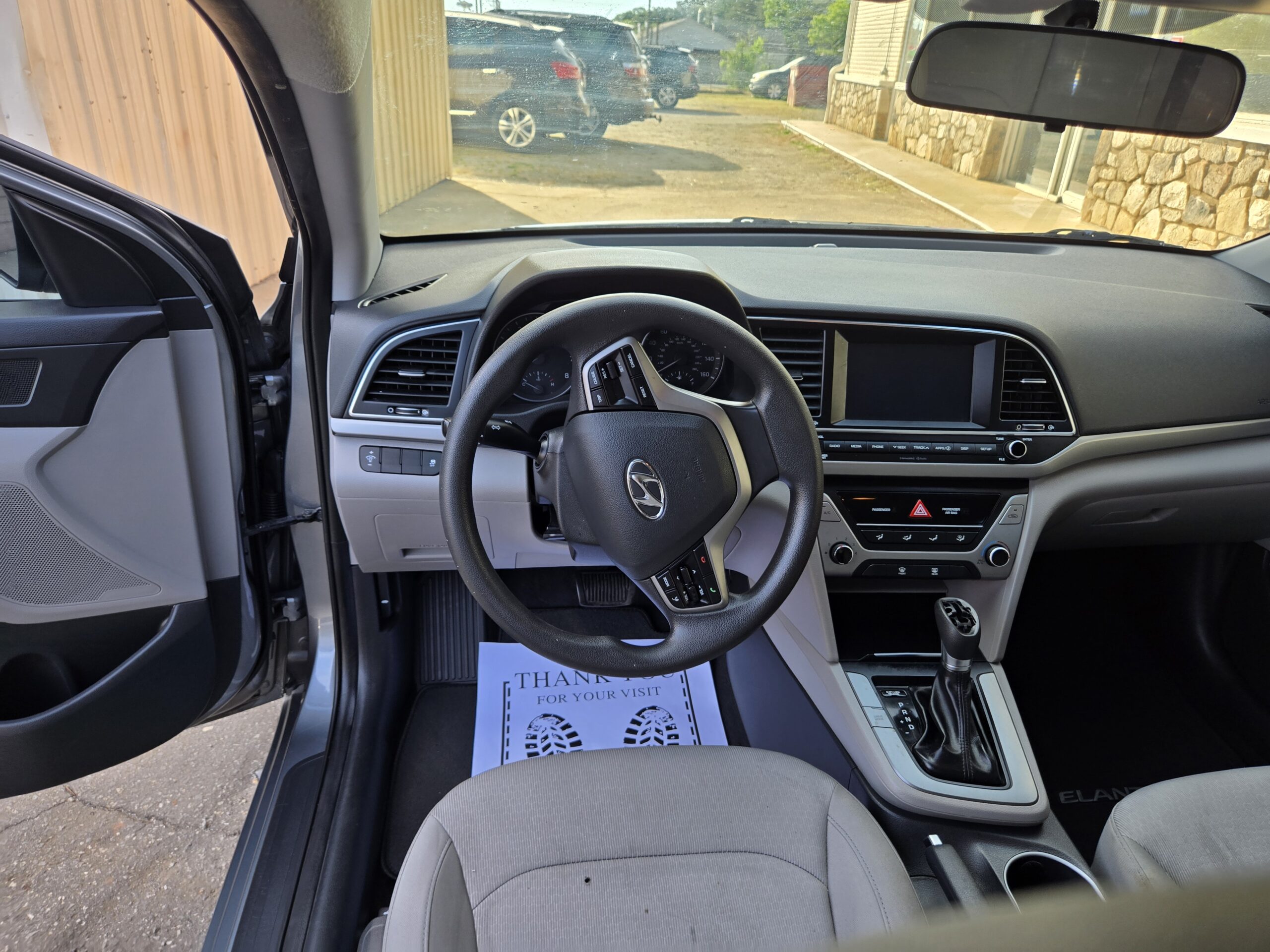 
								2017 Hyundai elantra full									