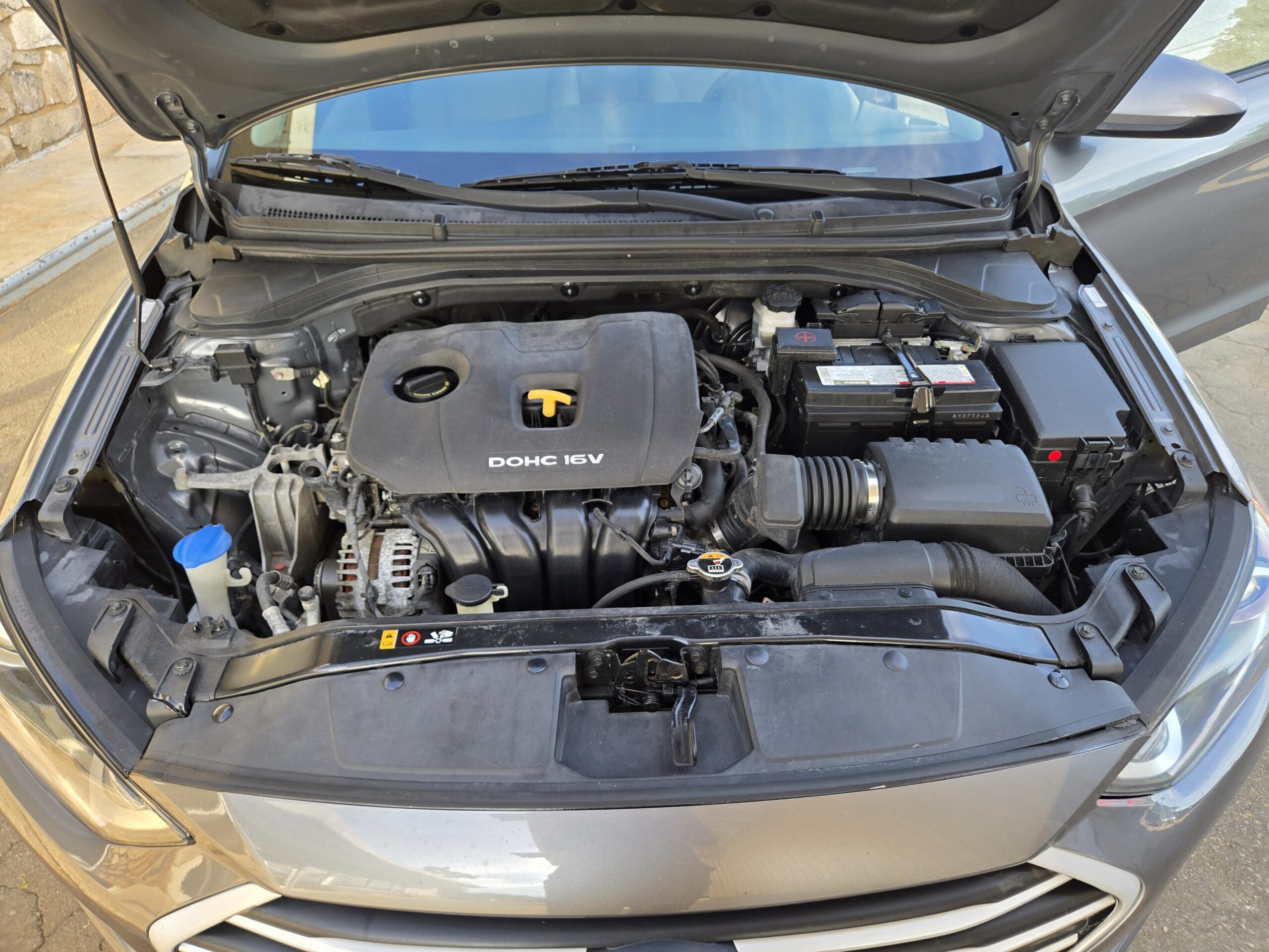 
								2017 Hyundai elantra full									