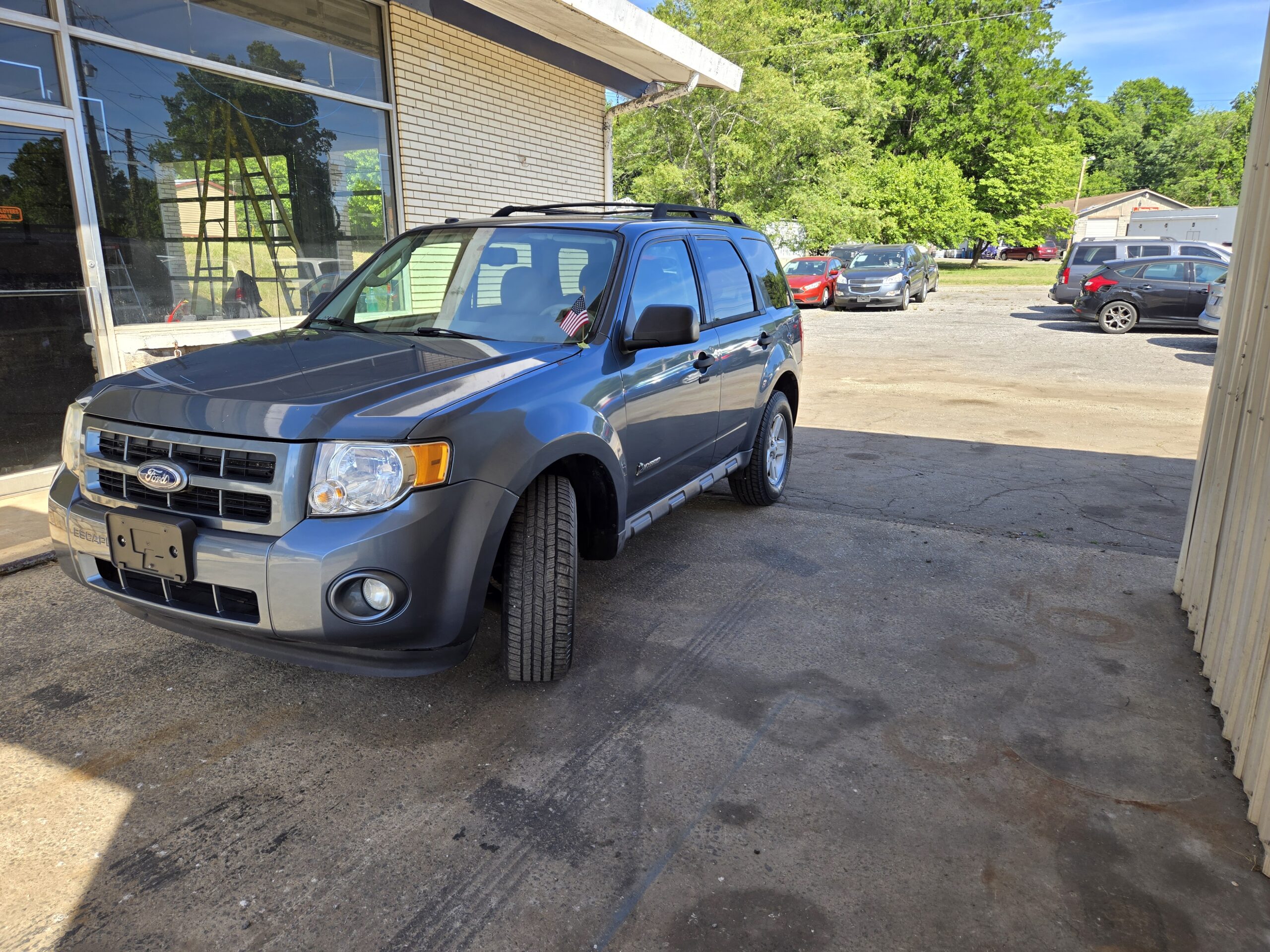
								2010 Ford Escape Hybrid full									