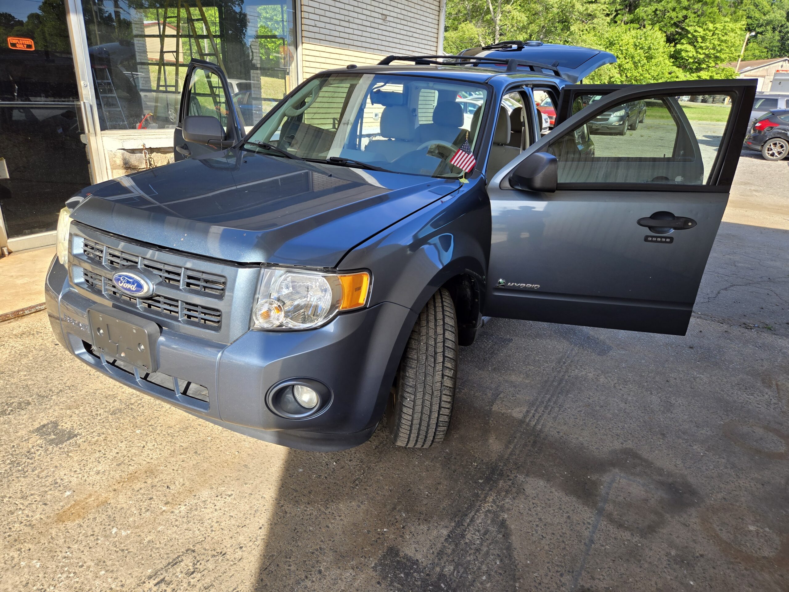 
								2010 Ford Escape Hybrid full									
