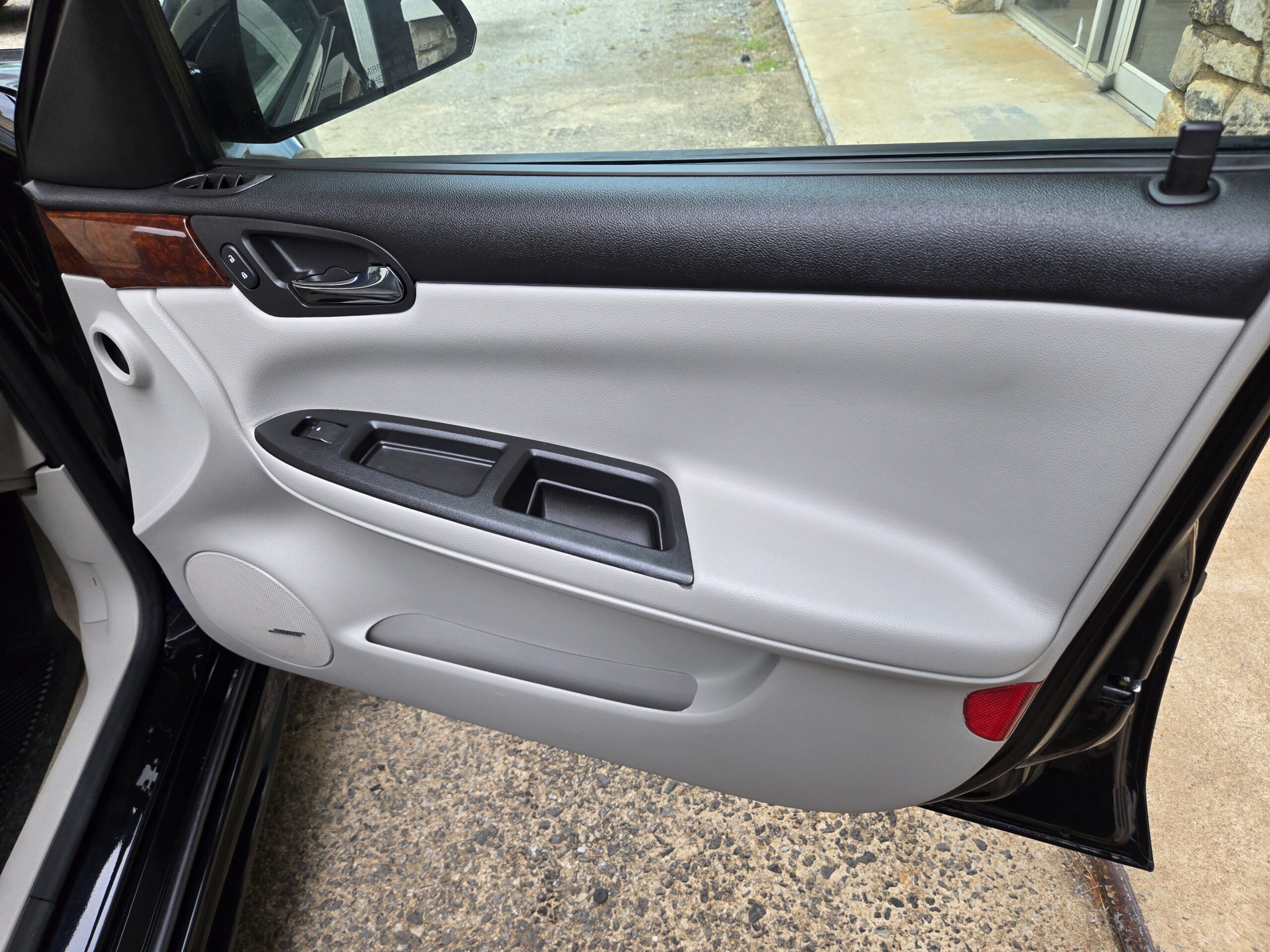 
								2011 Chevrolet Impala full									