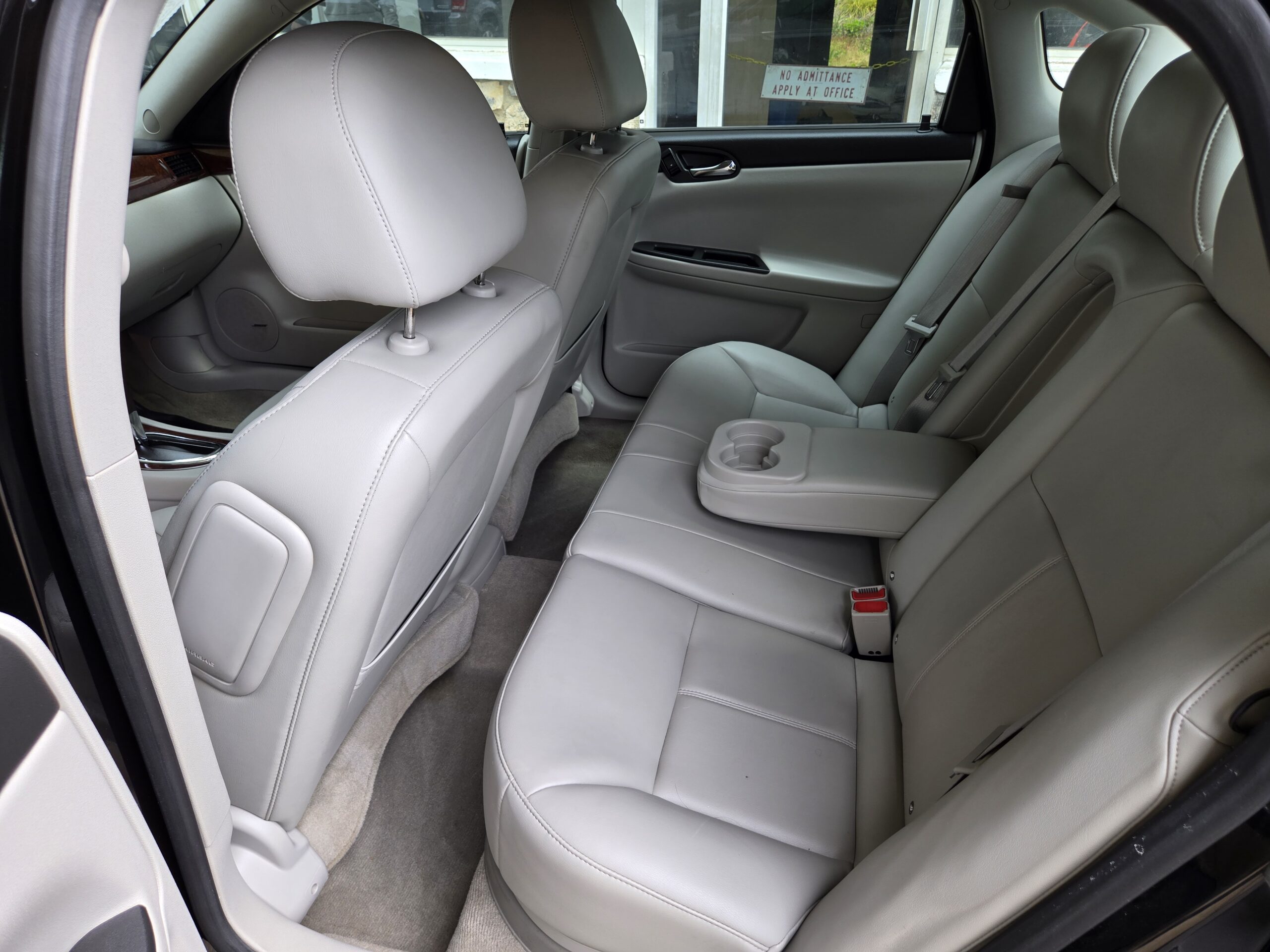 
								2011 Chevrolet Impala full									