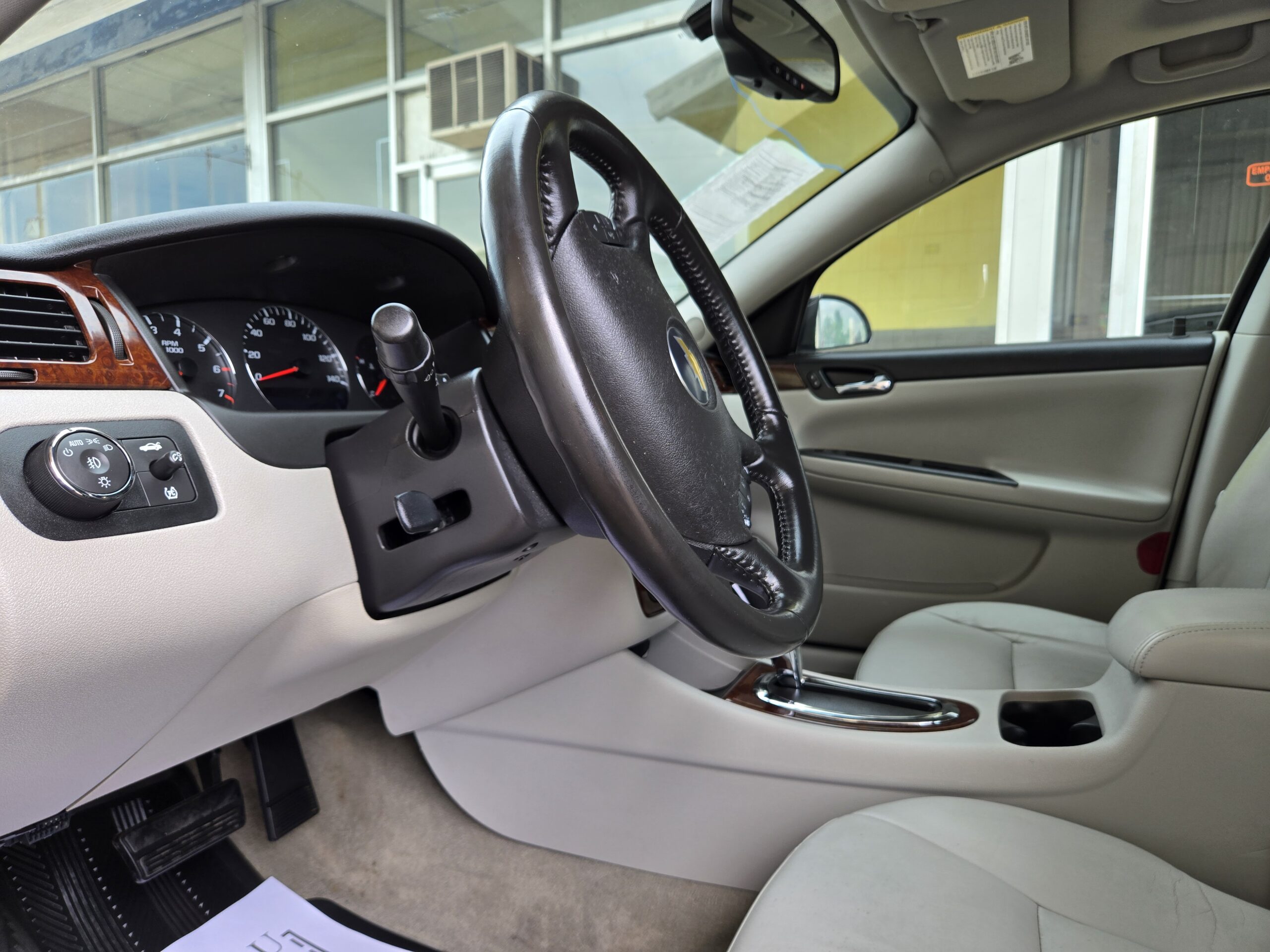 
								2011 Chevrolet Impala full									