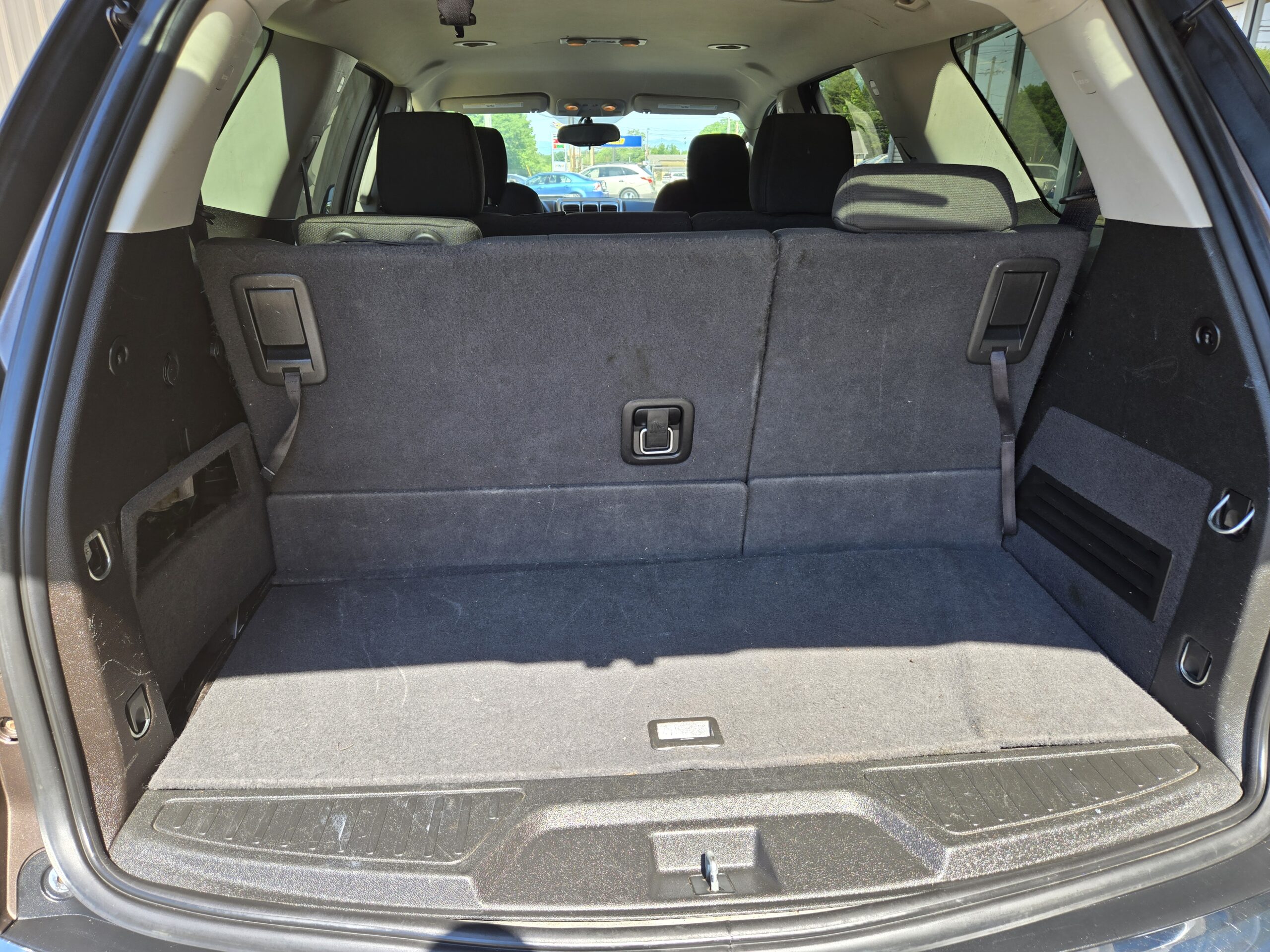 
								2011 GMC Acadia full									