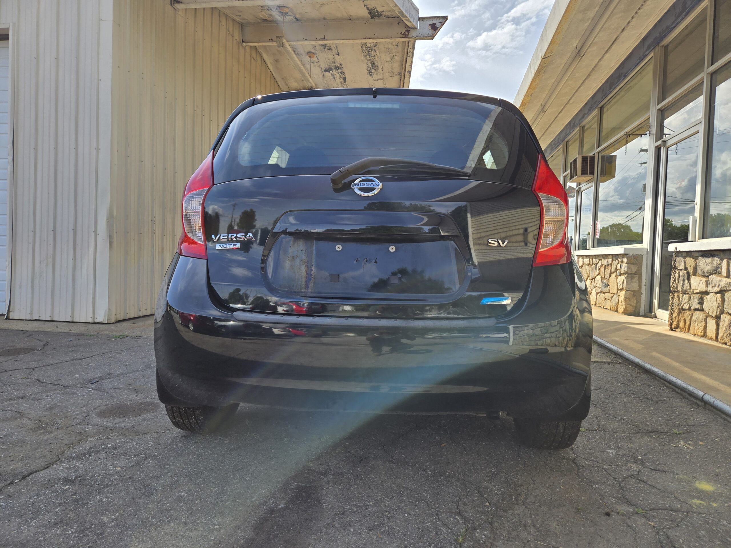 
								2015 Nissan Versa Note full									