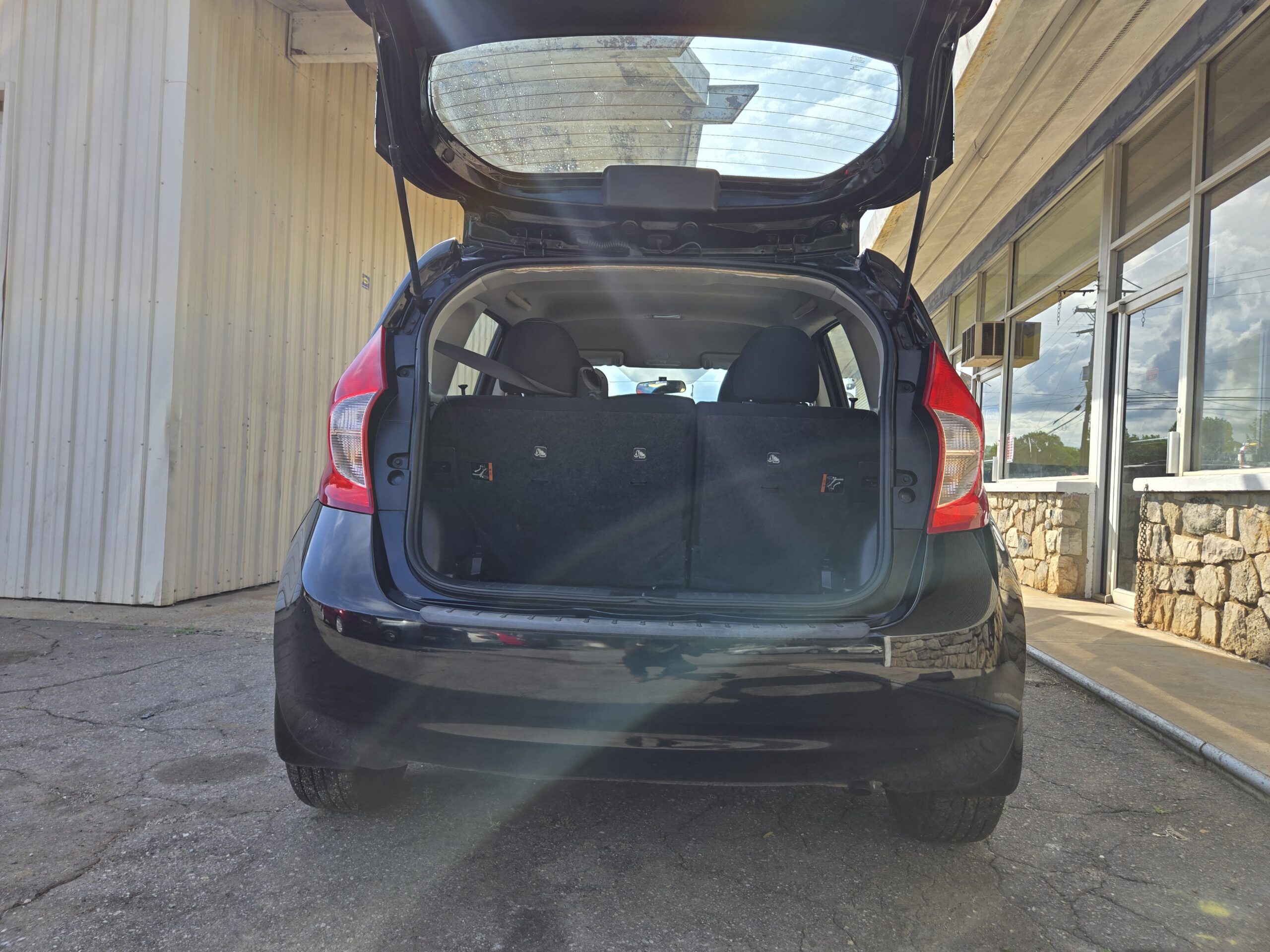
								2015 Nissan Versa Note full									