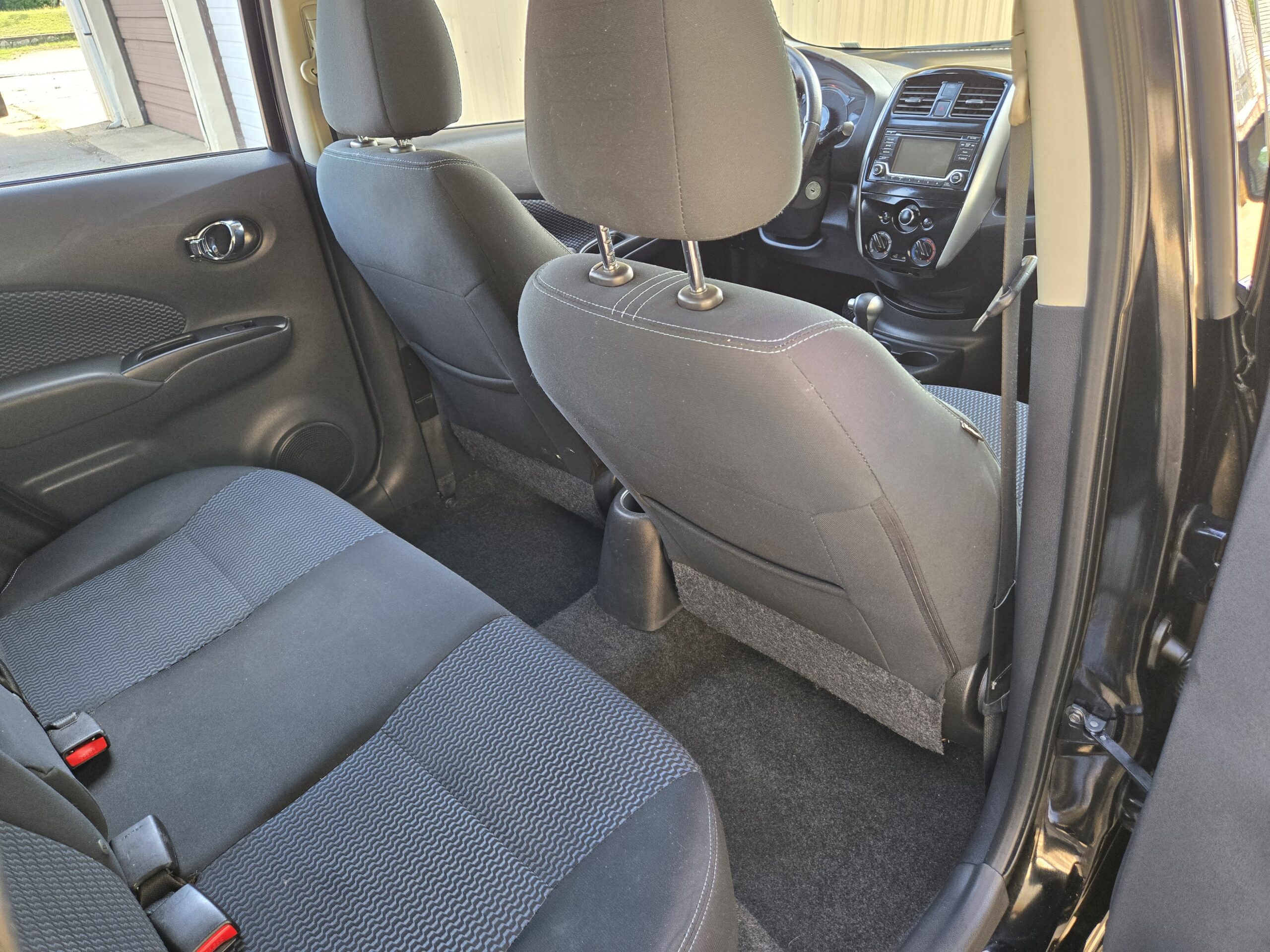 
								2015 Nissan Versa Note full									