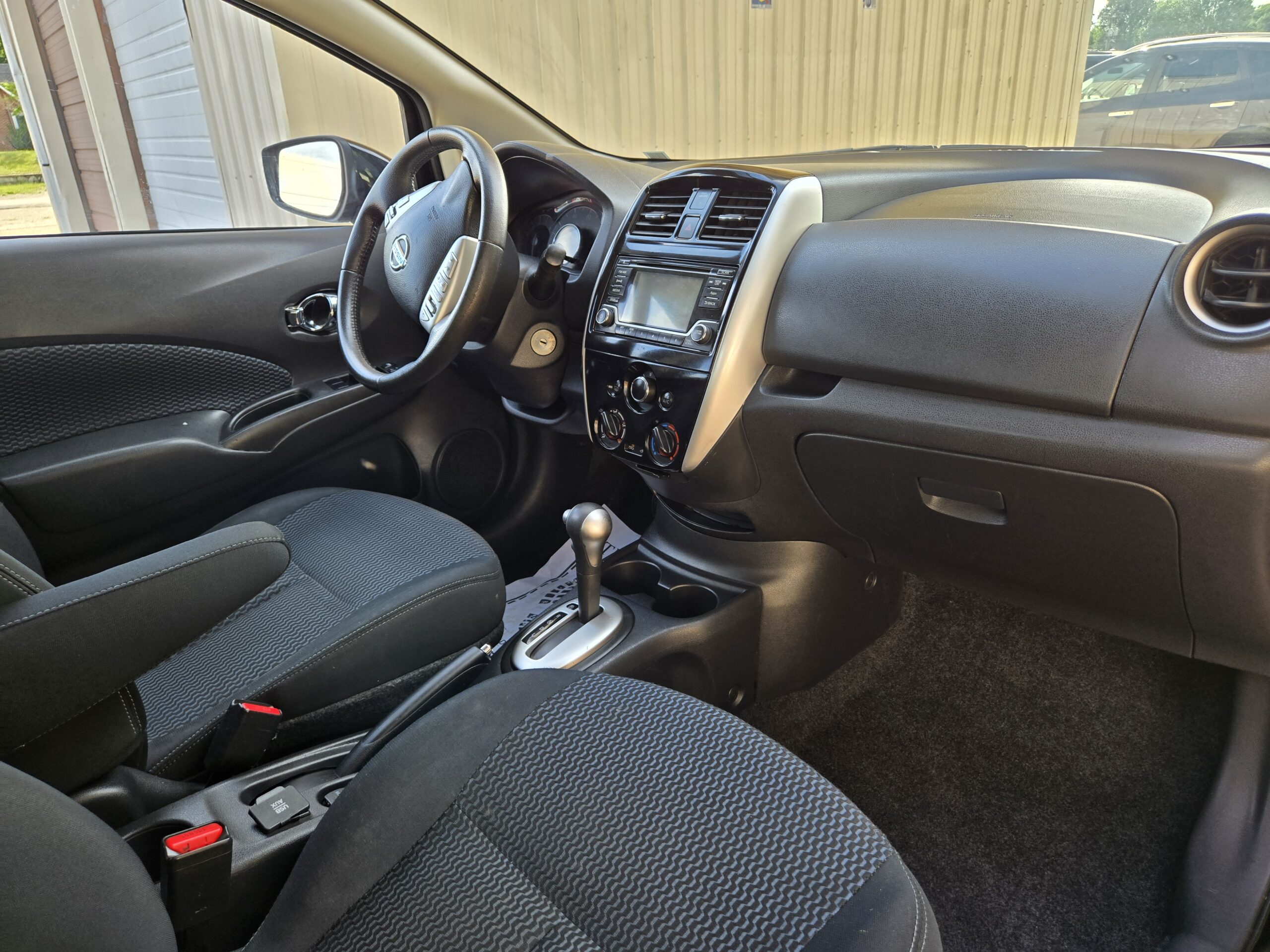 
								2015 Nissan Versa Note full									