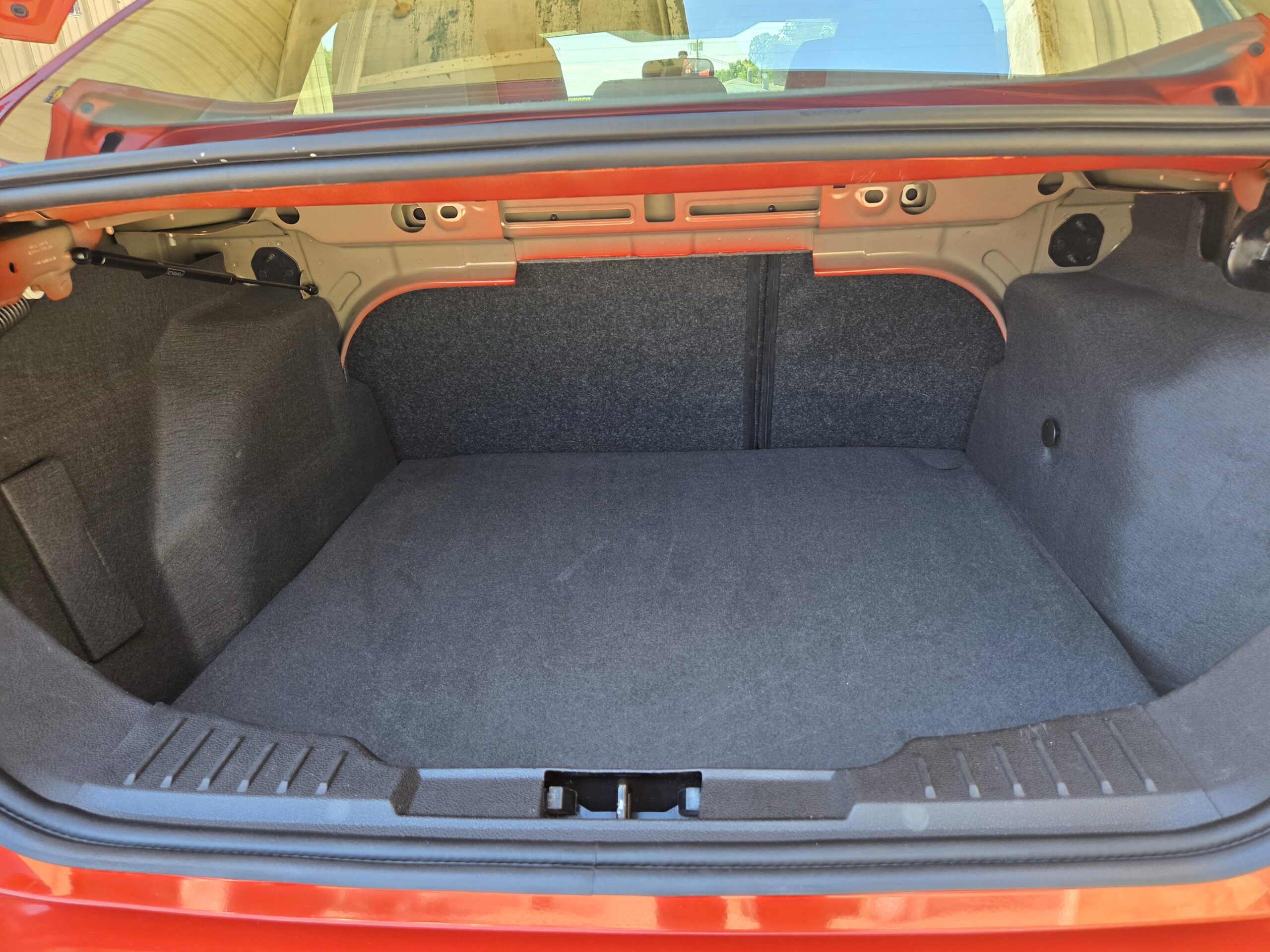
								2018 Ford Focus full									