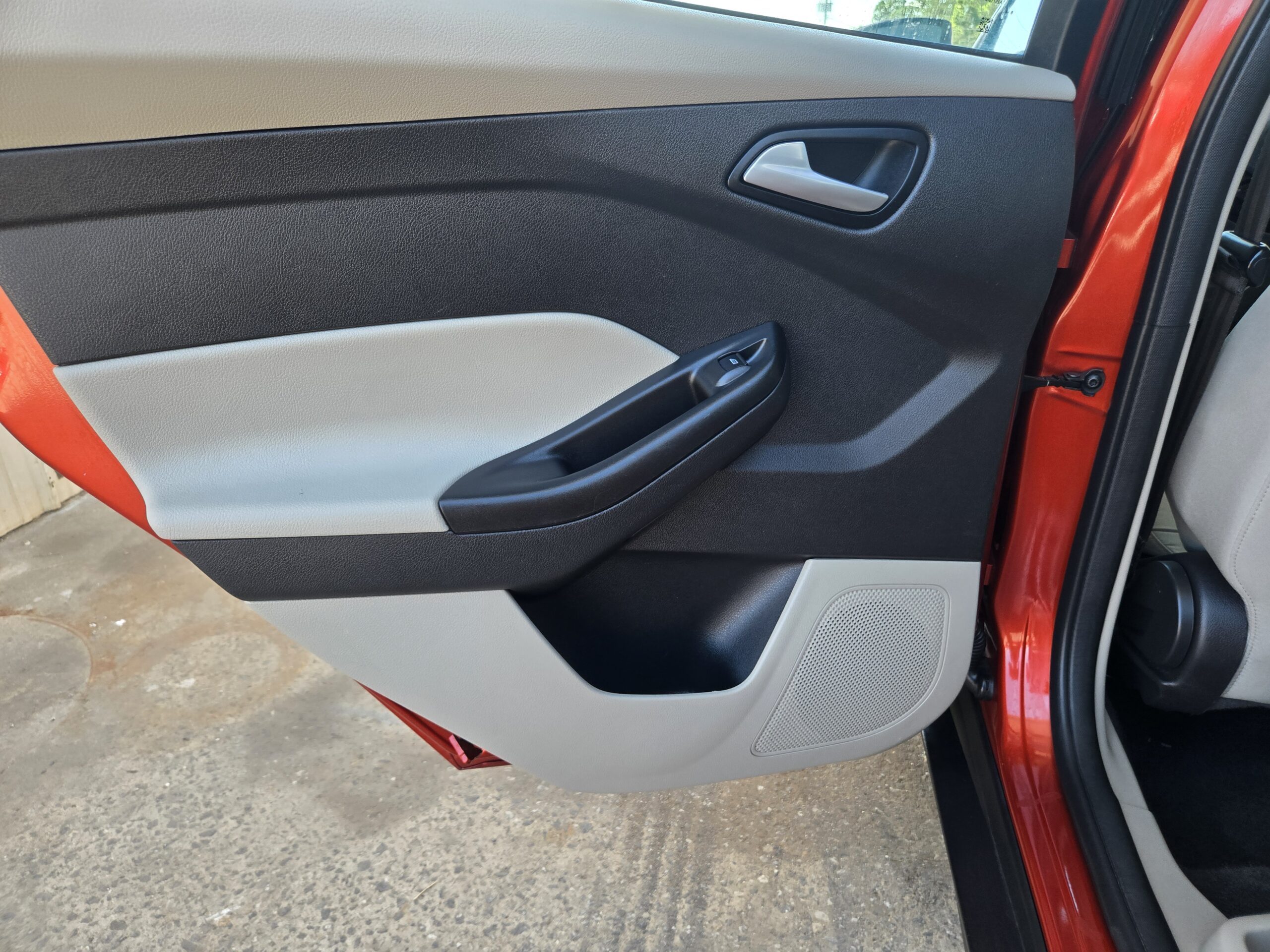 
								2018 Ford Focus full									