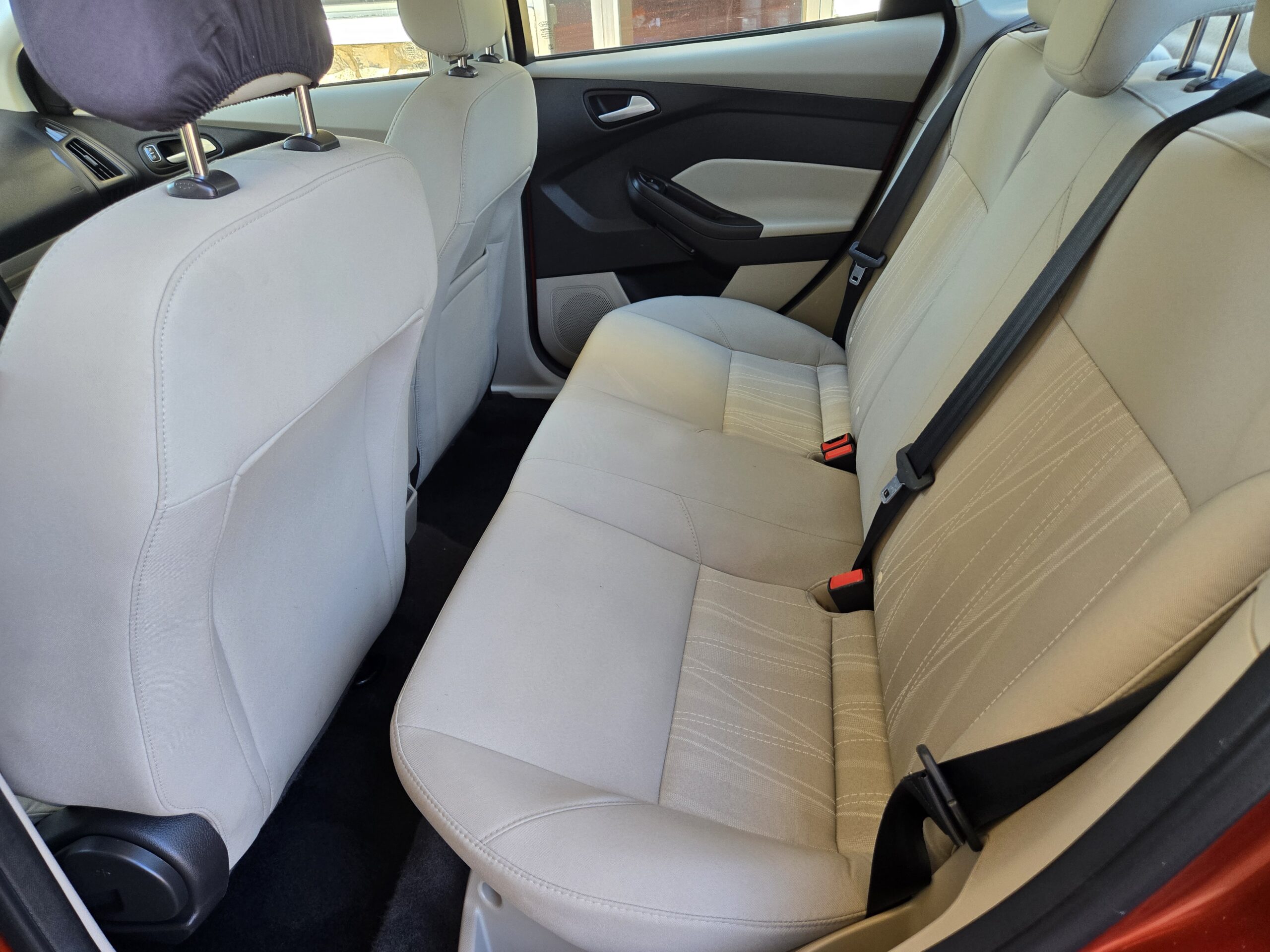 
								2018 Ford Focus full									