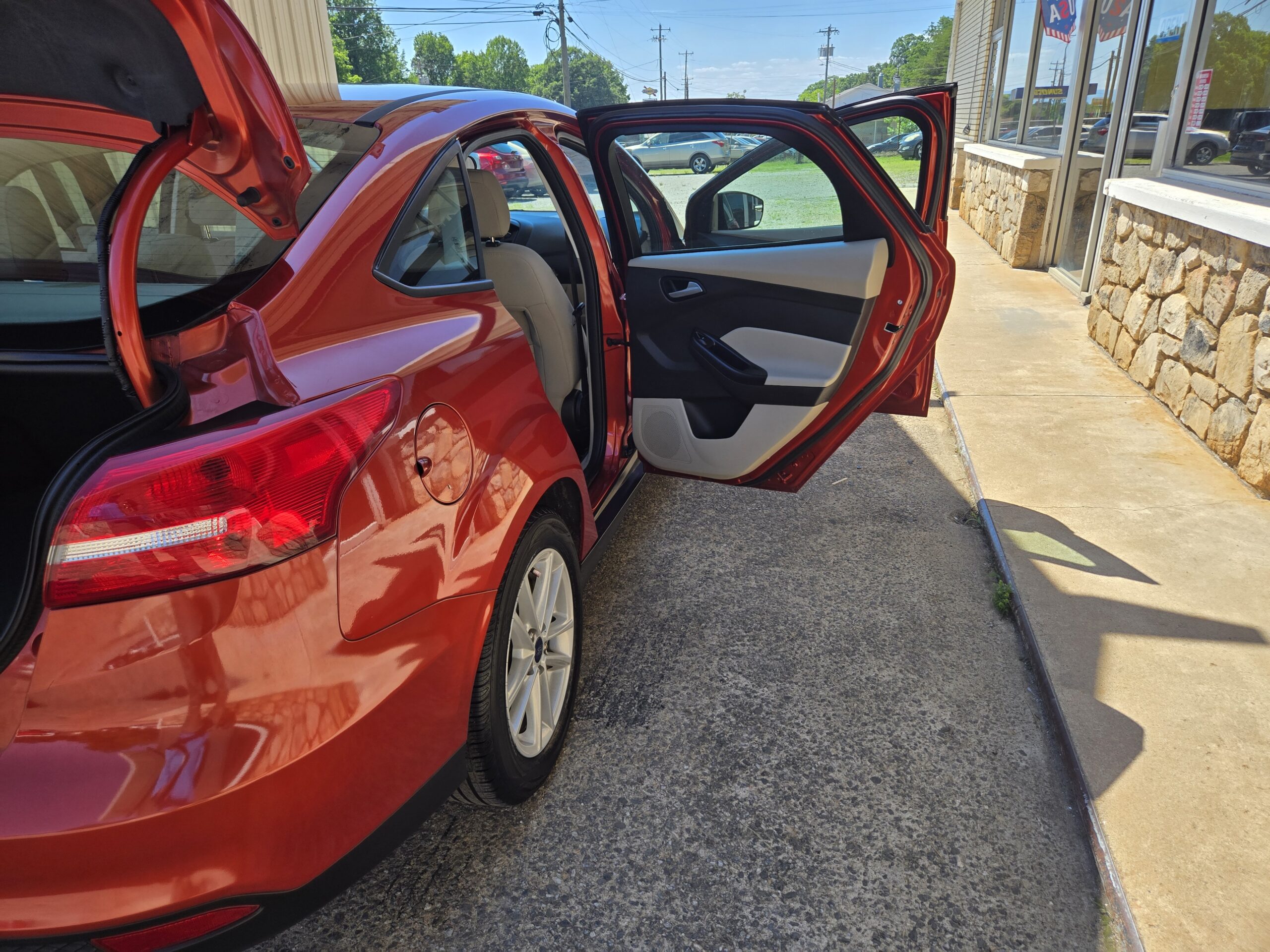 
								2018 Ford Focus full									