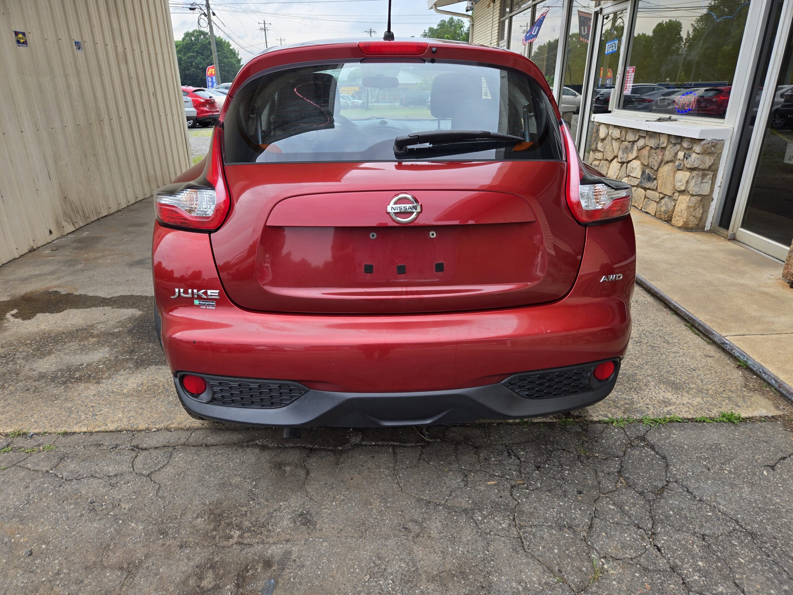 
								2016 Nissan Juke full									