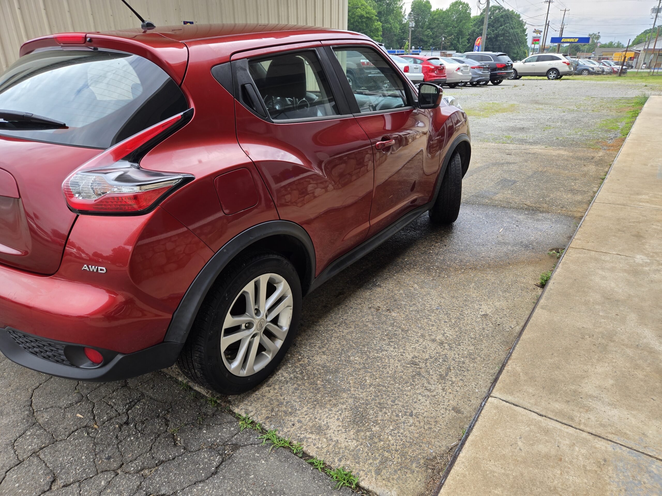 
								2016 Nissan Juke full									