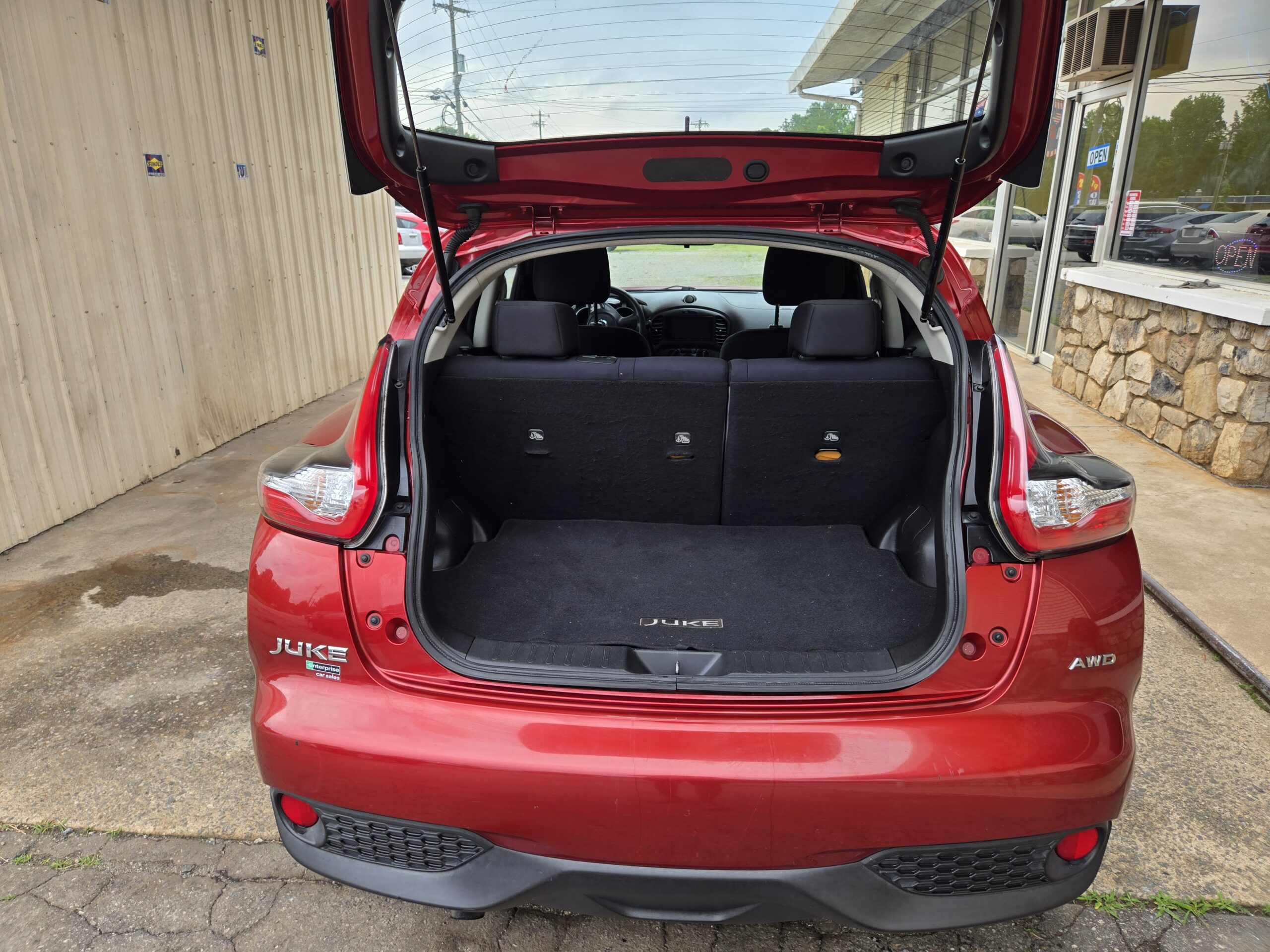 
								2016 Nissan Juke full									