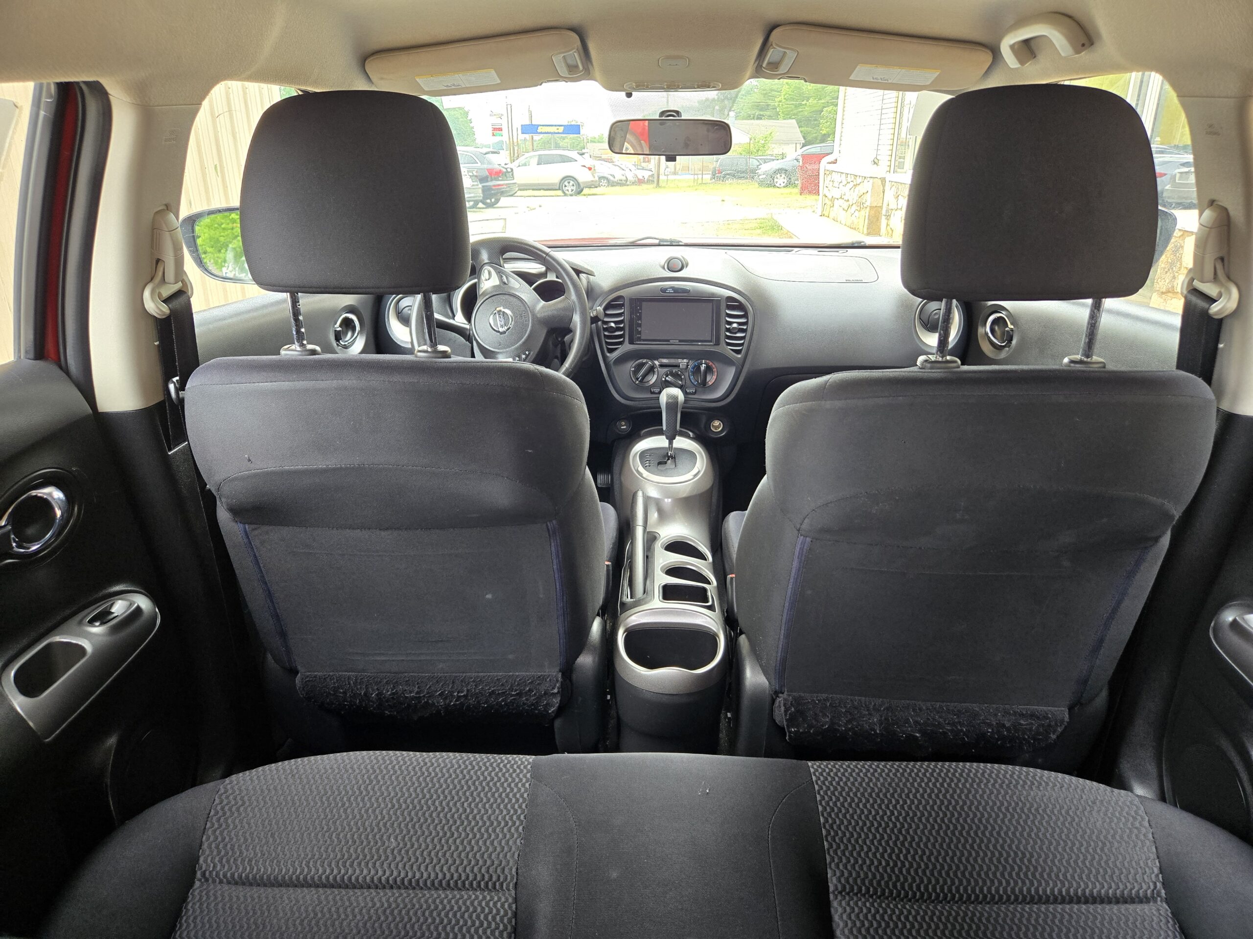 
								2016 Nissan Juke full									