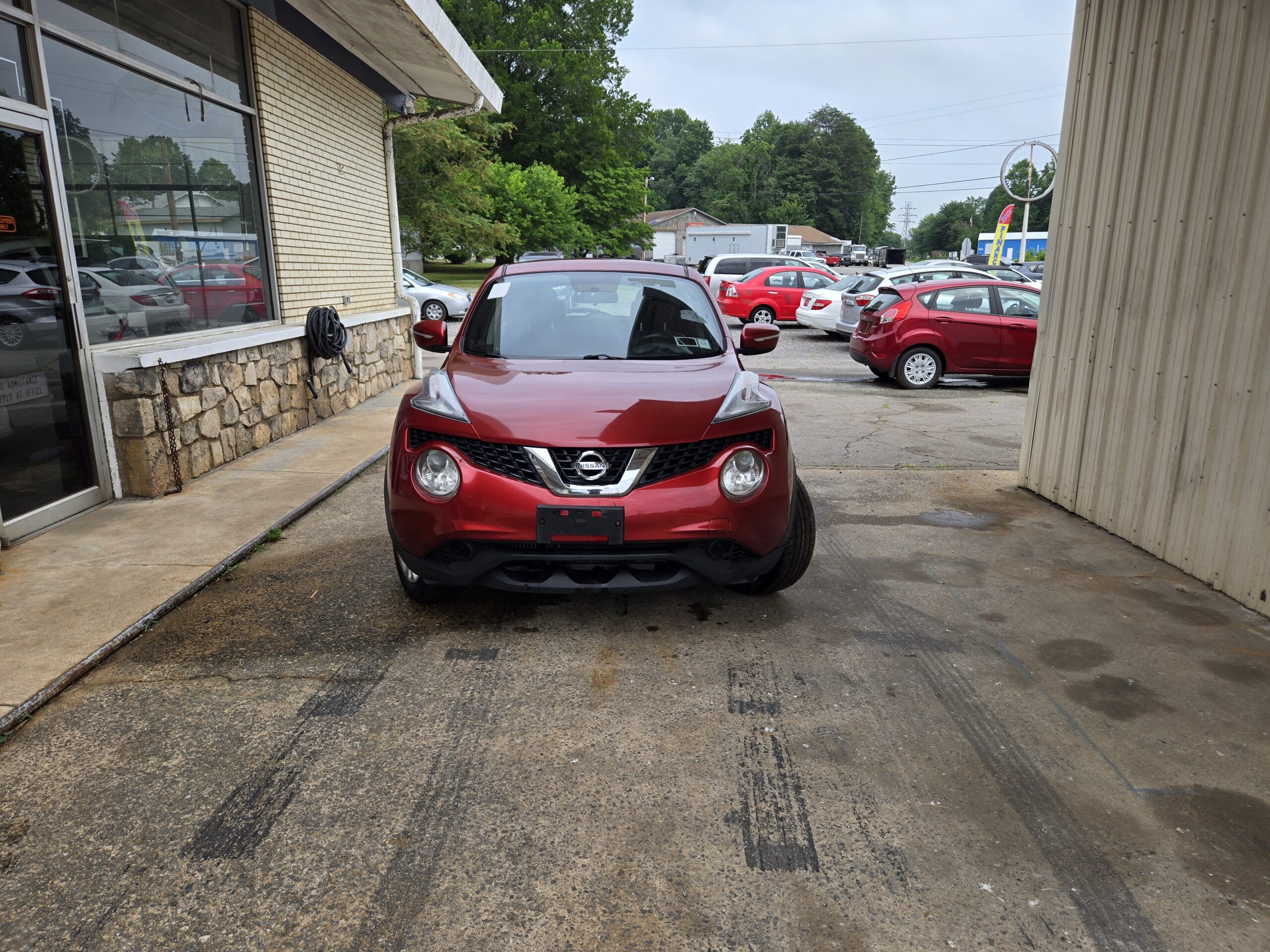 
								2016 Nissan Juke full									