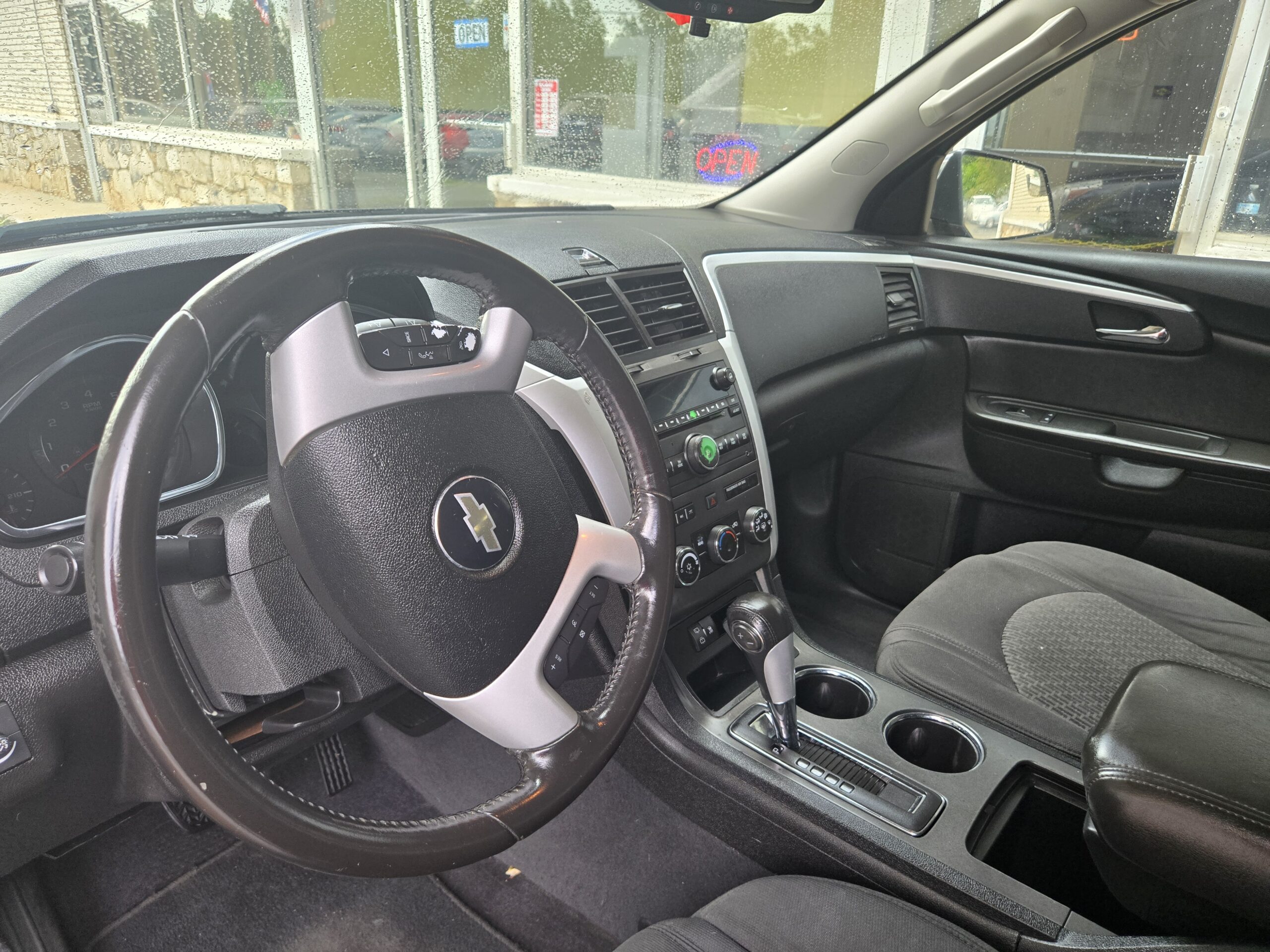 
								2010 Chevrolet Traverse full									