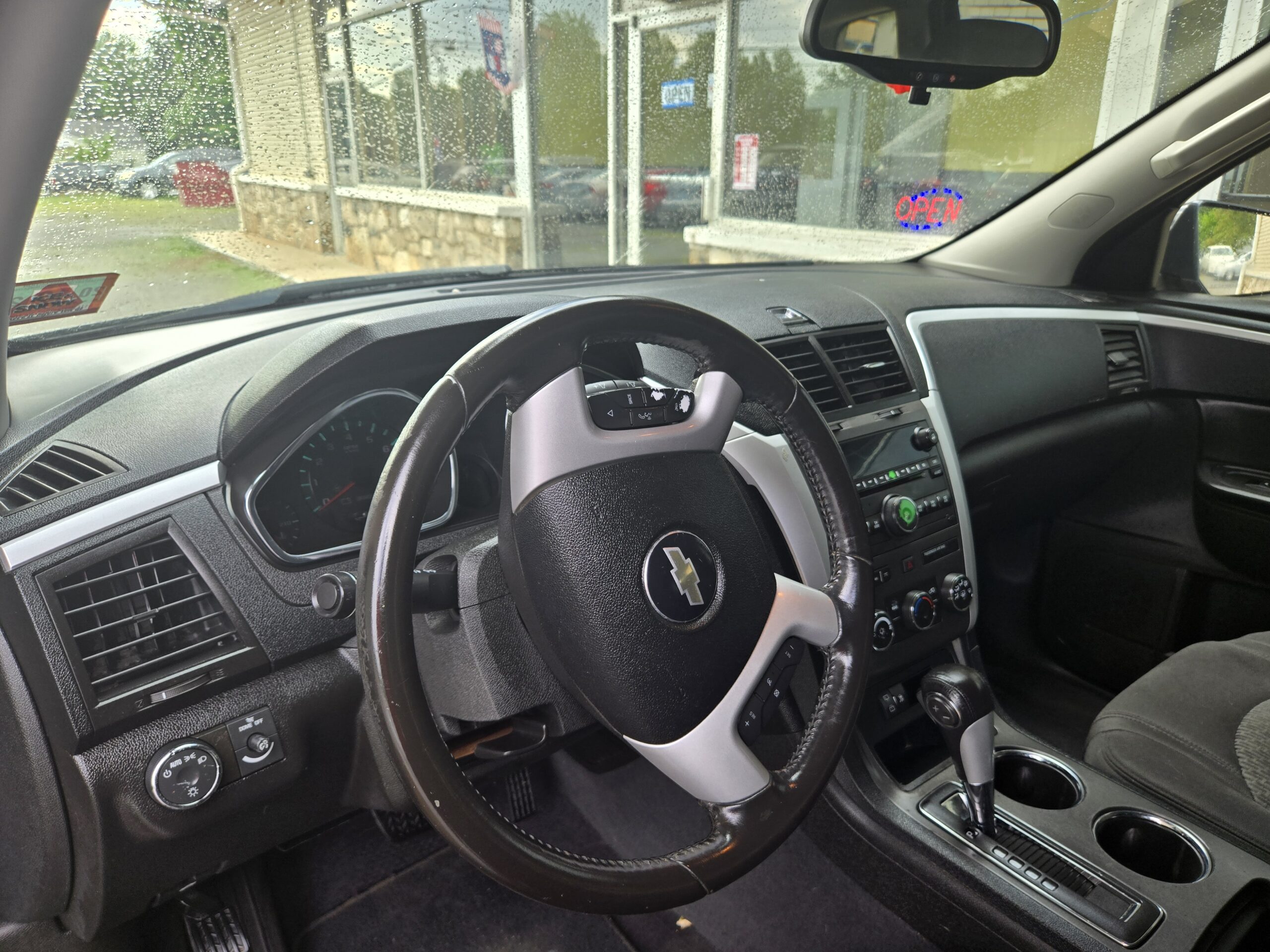 
								2010 Chevrolet Traverse full									
