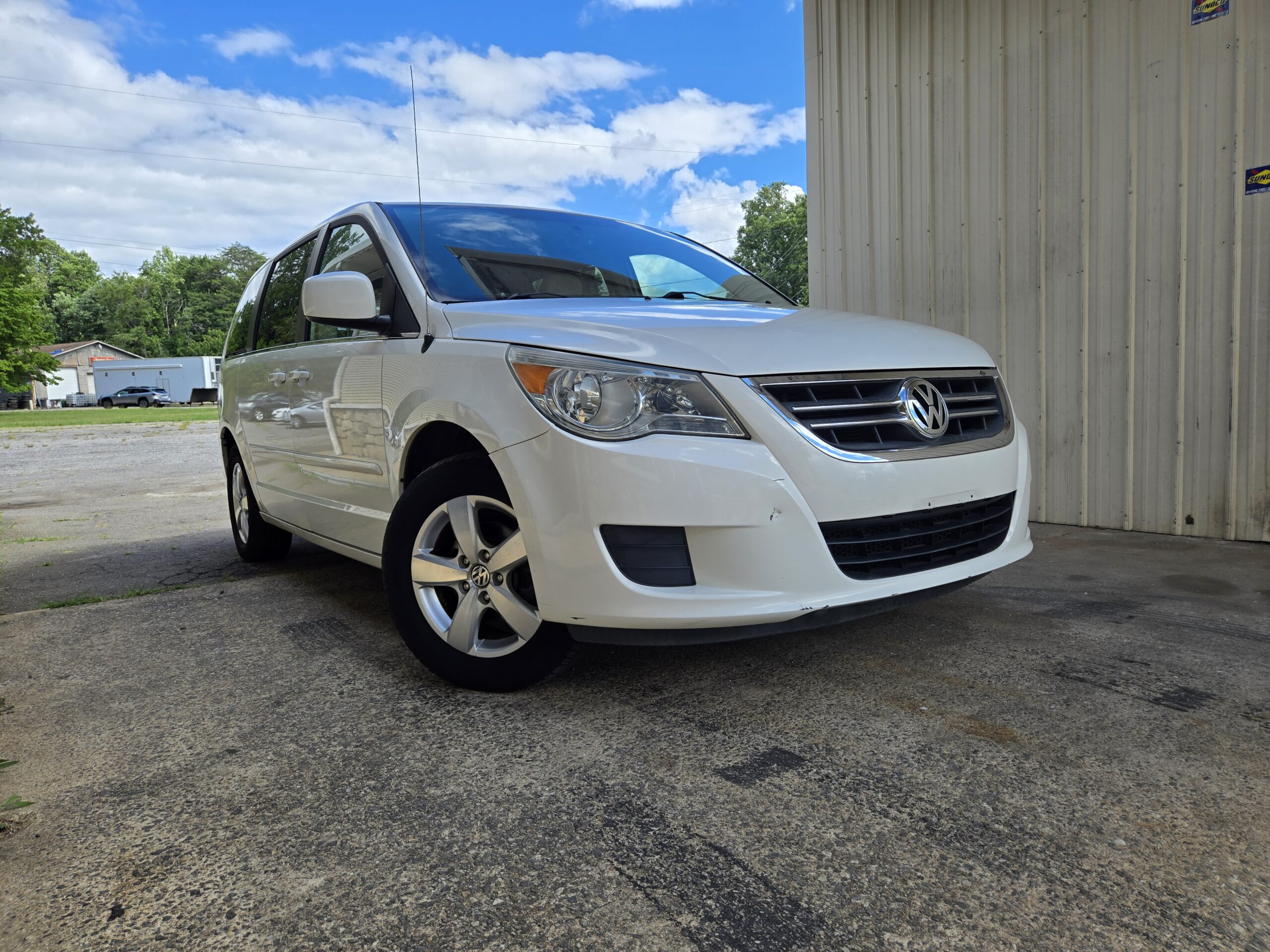 2010 VOLKSWAGEN ROUTAN
